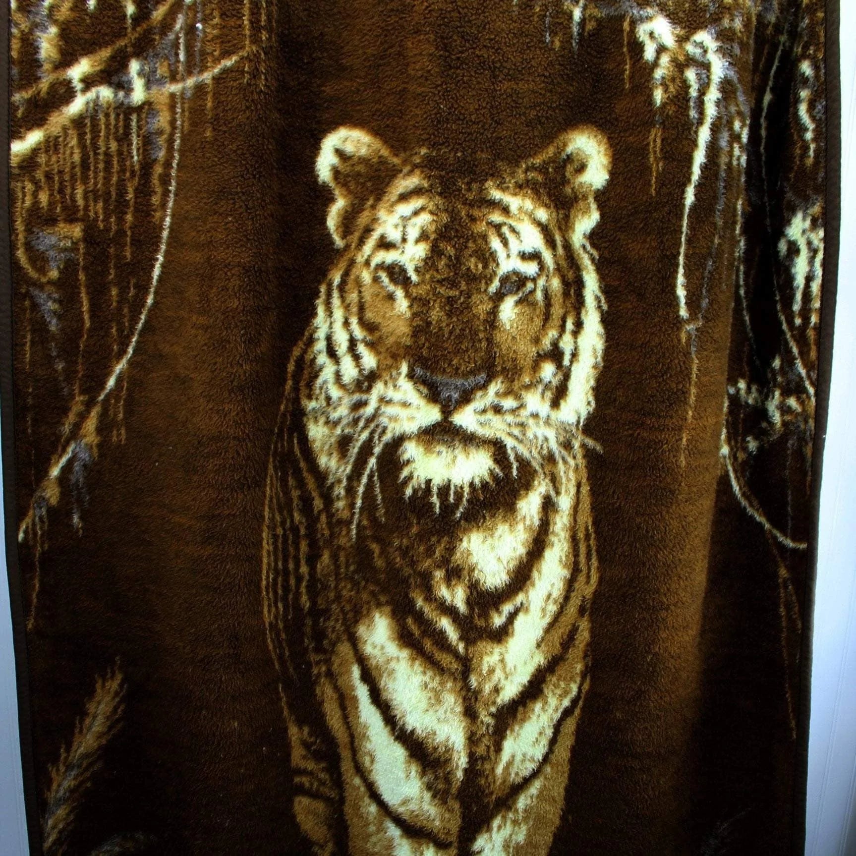 Ibena Rap About Blanket Walking Tiger Reversible Dolan Plush Large 55" X 72"  USA