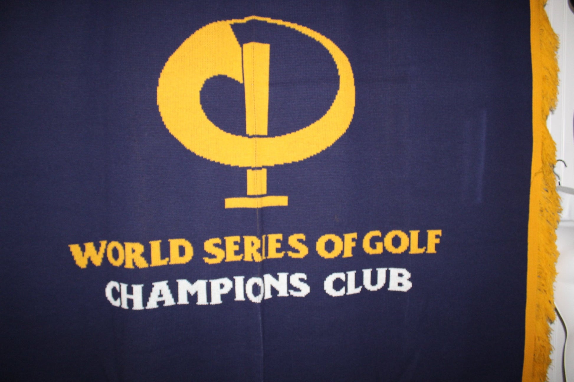 Acrylic Blanket Vintage Collectible LOGO KNITS World Series Golf Champions Club
