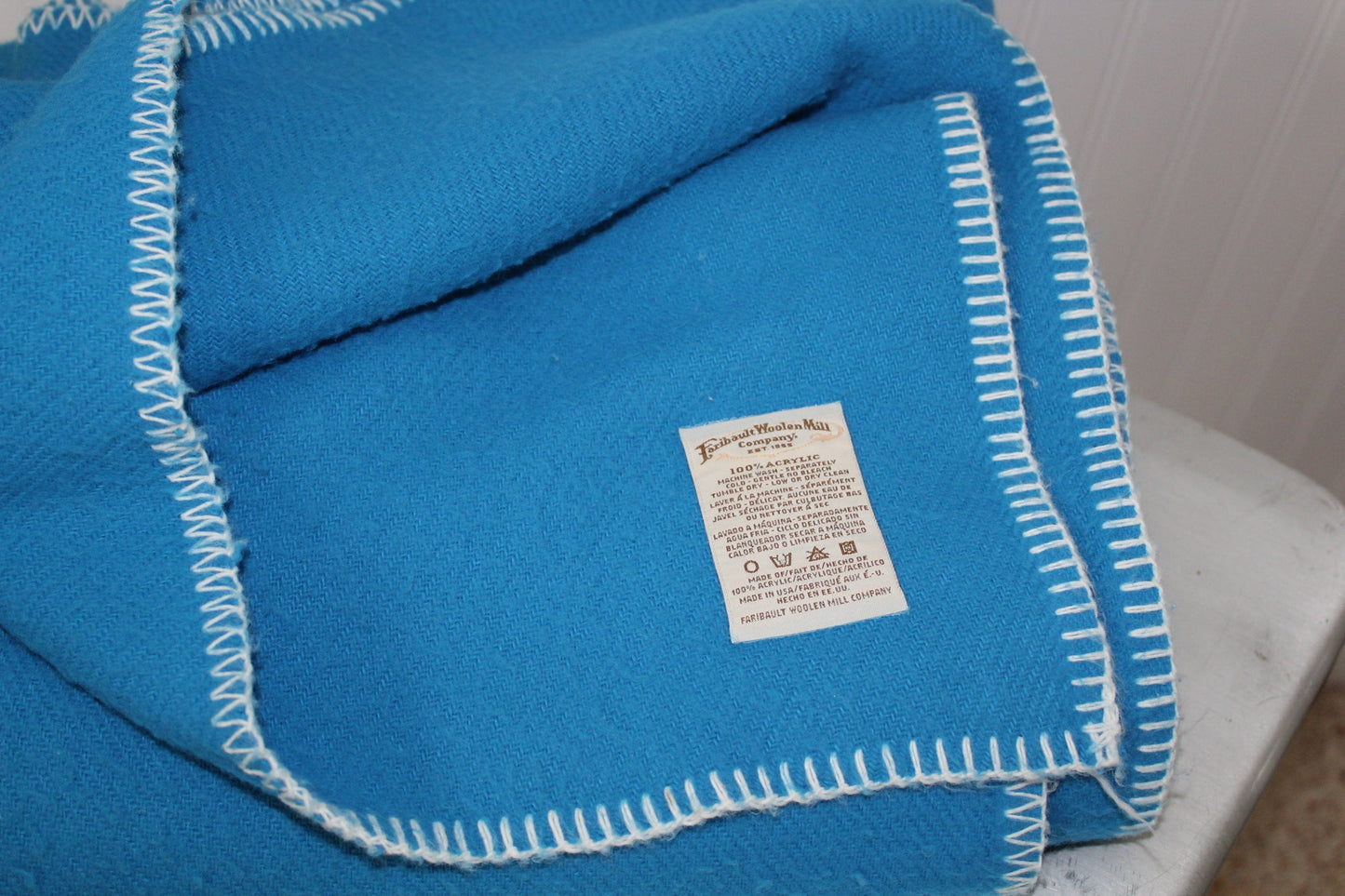 Acrylic Faribo Throw Vintage Nationwide Ins Blanket Stitch All Season Washable USA
