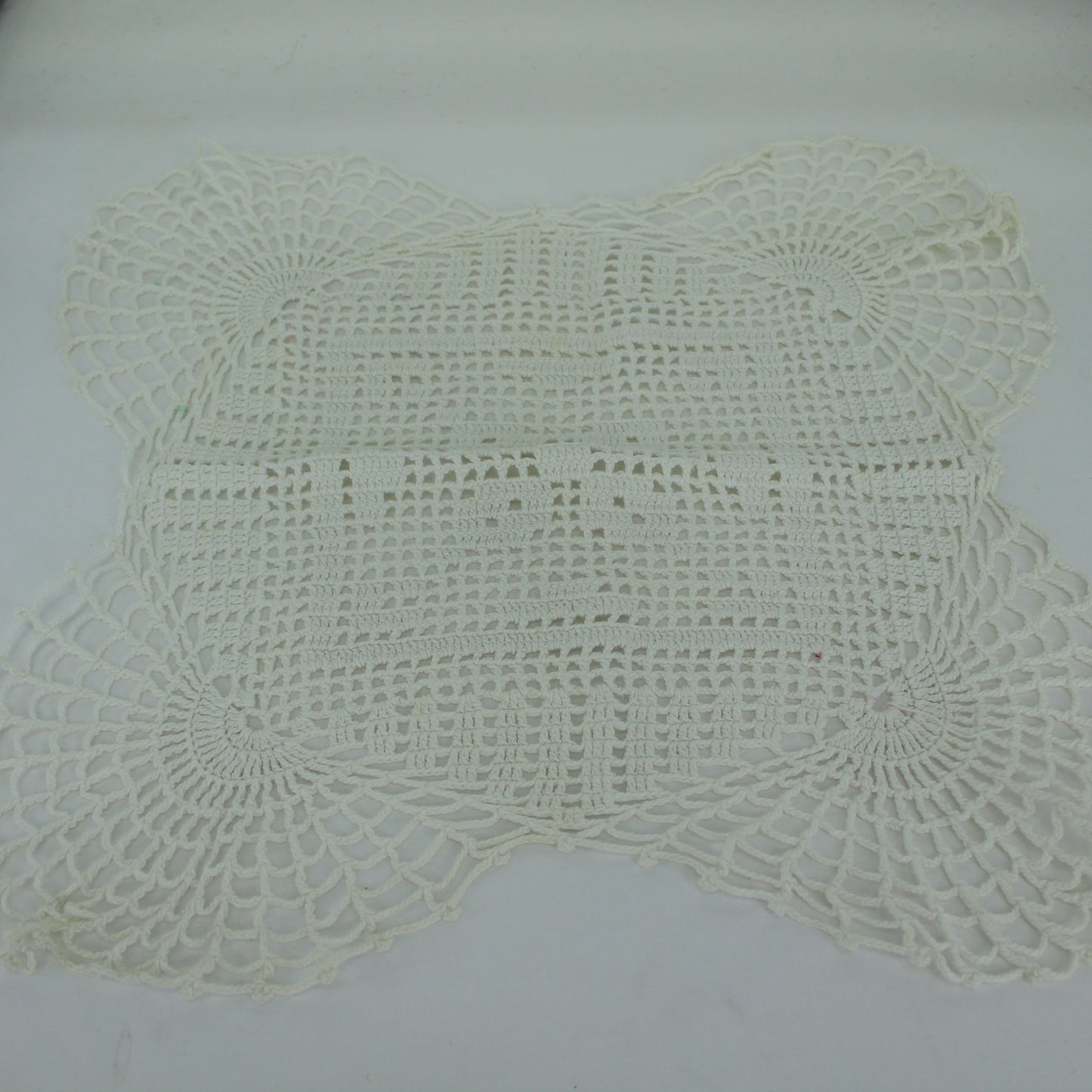 Unique Pattern 2 White Crochet Doilies Rounded Corners 14" X 13" unusual design doily