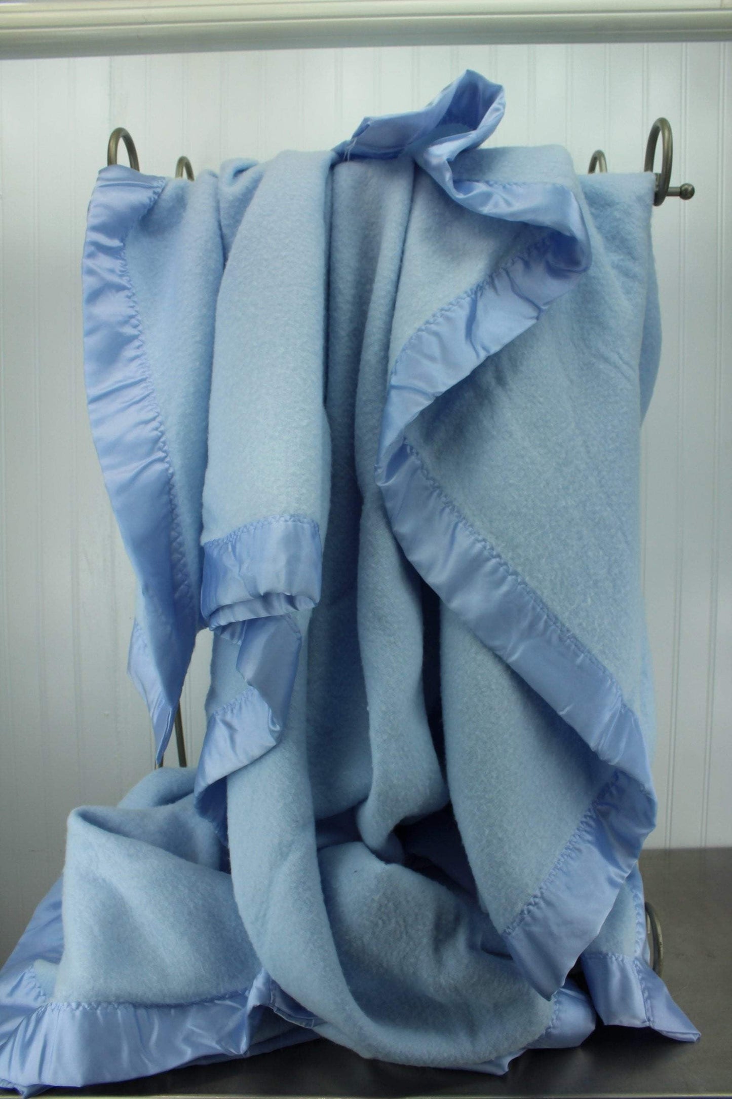 Acrylic USA Blanket Light Blue ~ Queen King  ~ 108" X 93" baby blue