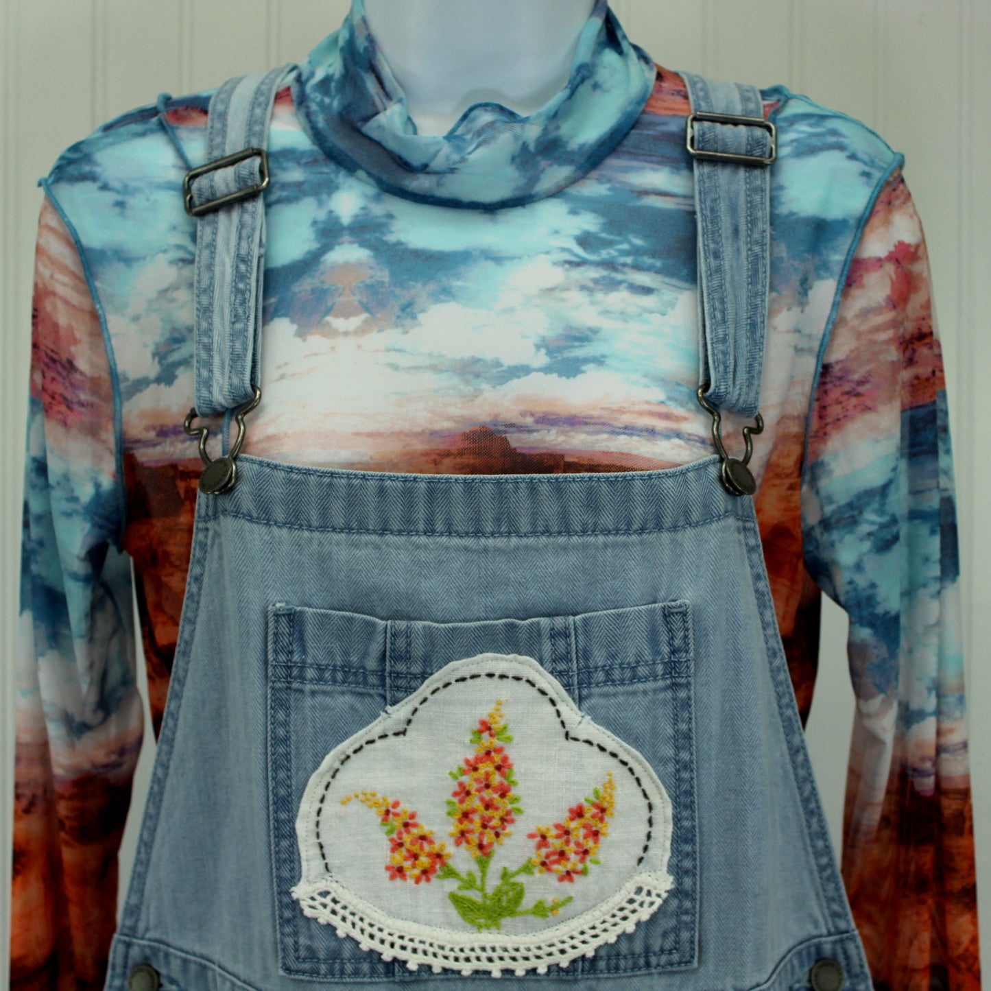 Universal Threads New Overalls Wild Fable Shirt Patzi Design Embroidery