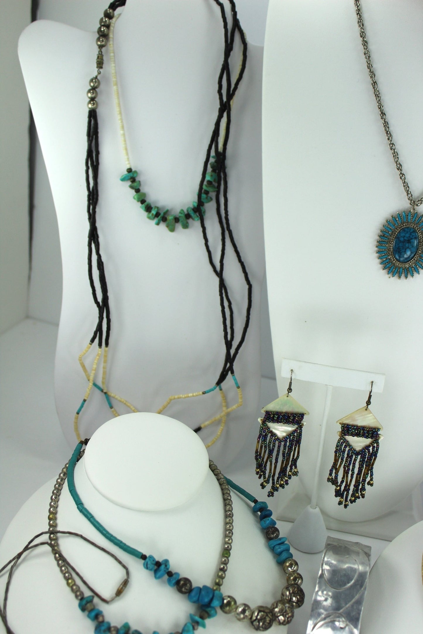 Jewelry Lot 595- Eighteen (18) Pieces Southwest Wearables - Vintage Turquoise & Beads - Olde Kitchen & Home