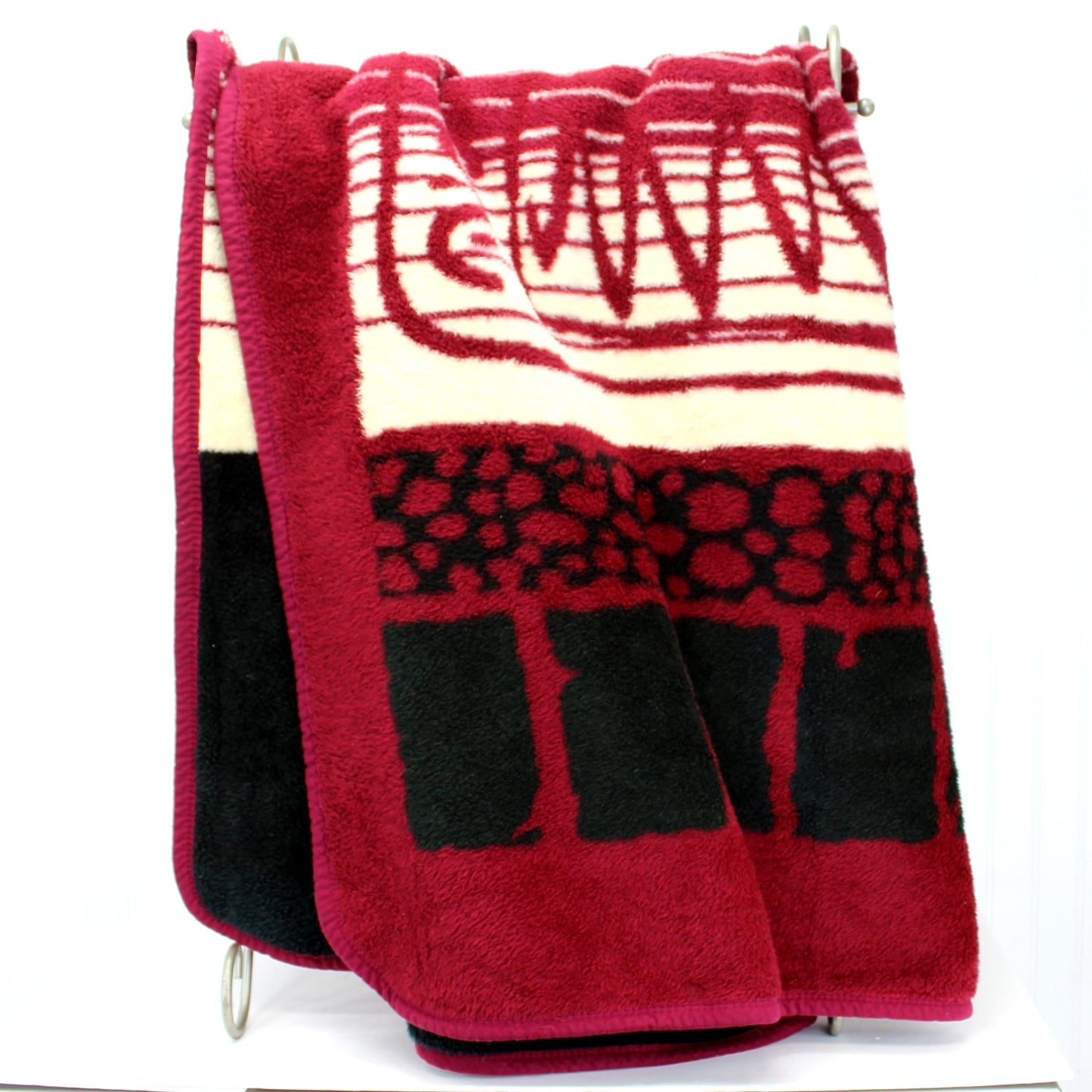 Siena Diseno Textiles Mexico Acrylic Blanket Leopard 7# Deep Red 94" X 93" leopard cheetah surrounded by geometric designs