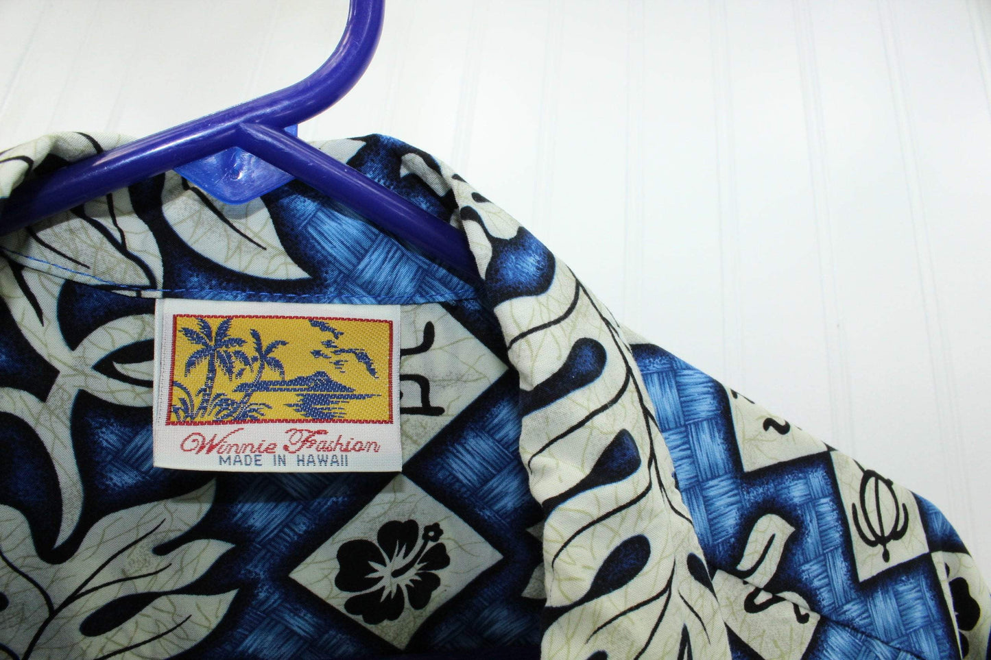 Vintage Hawaiian Shirt - Winnie Fashion Rayon - Blue White Leaves Flowers XL Symbols original maker tag palm trees  volcano