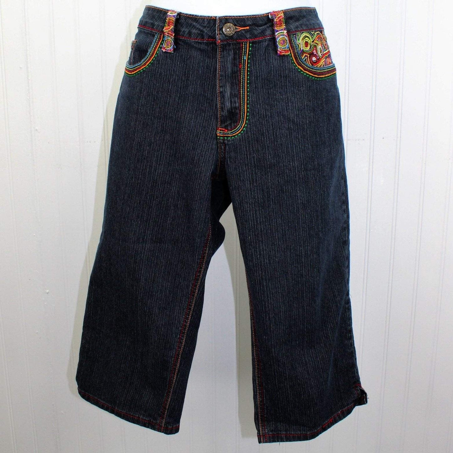 Brighton Blues Embroidered Jeans - Capri Length Size 8 super cute