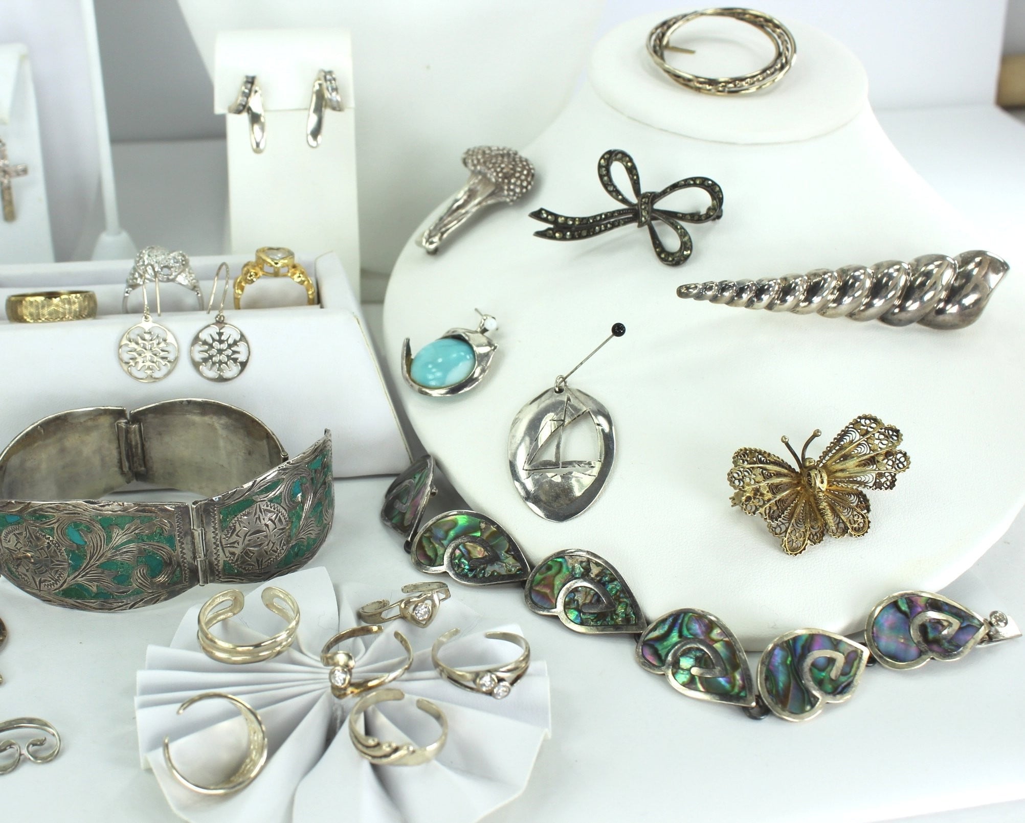 Jewelry Lot 604- Thirty Four (34) Pieces Estate Jewelry - Sterling Silver  Breakell Abalone Danecraft PJM