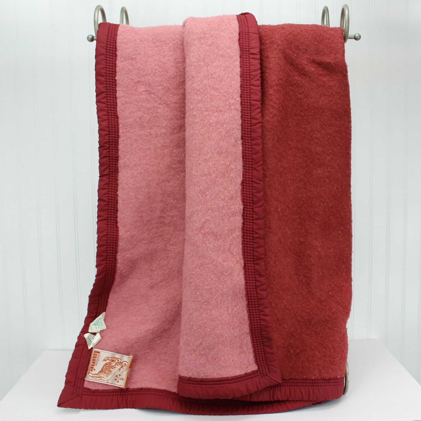 Belier Laine Wool Blanket France Deep Red Reverse Rose Heavy Weight  93" X 86" reversible colors