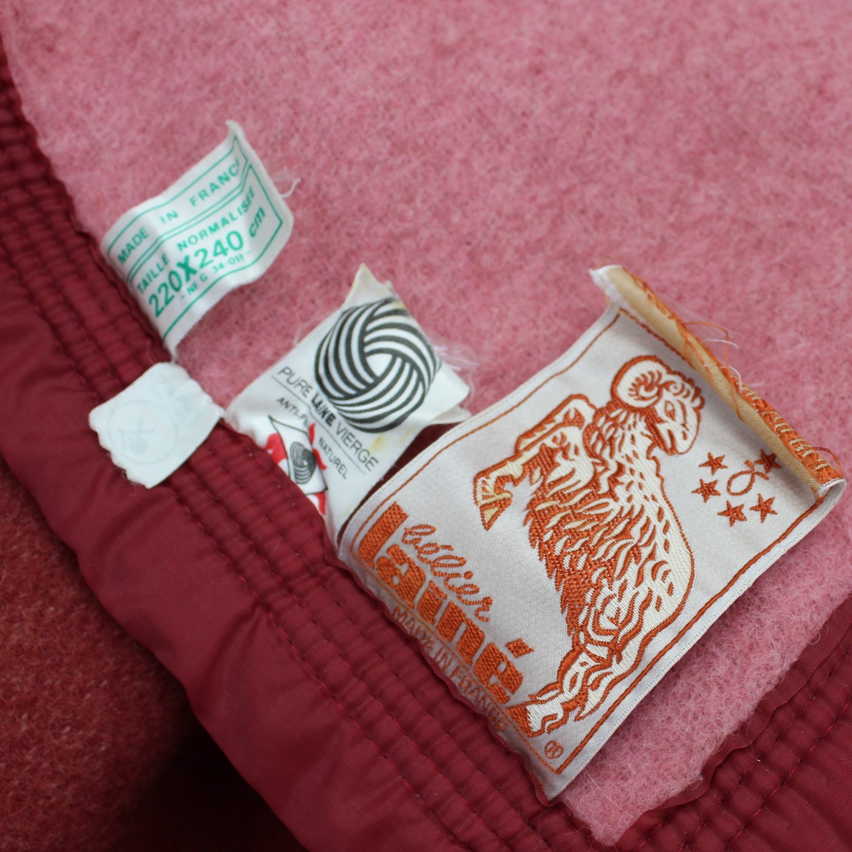 Belier Laine Wool Blanket France Deep Red Reverse Rose Heavy Weight  93" X 86" tags maker woolmark size