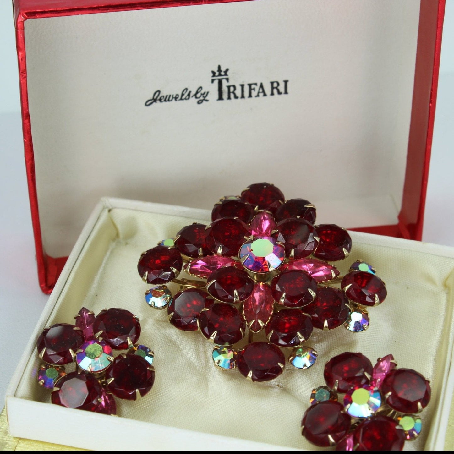 Trifari Boxed Set Unmarked Brilliant Ruby Red Rhinestones Aurora Borealis Pin Earrings clear stones
