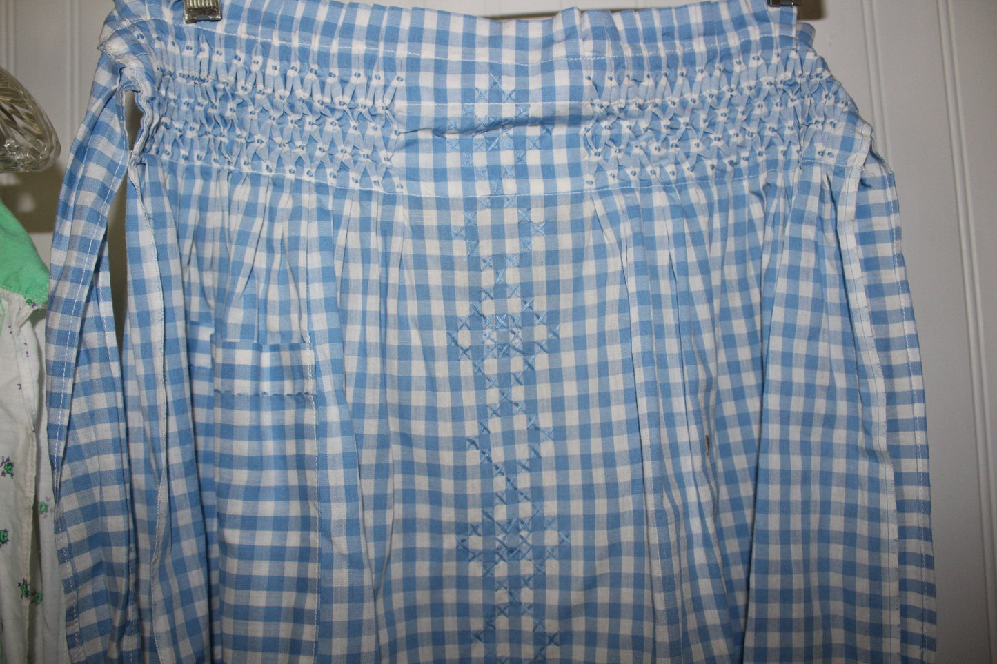 Kitchen Aprons 4 Vintage 1940 60s Cotton Smocked Rickrack Wear or Pattern Use cross stitch