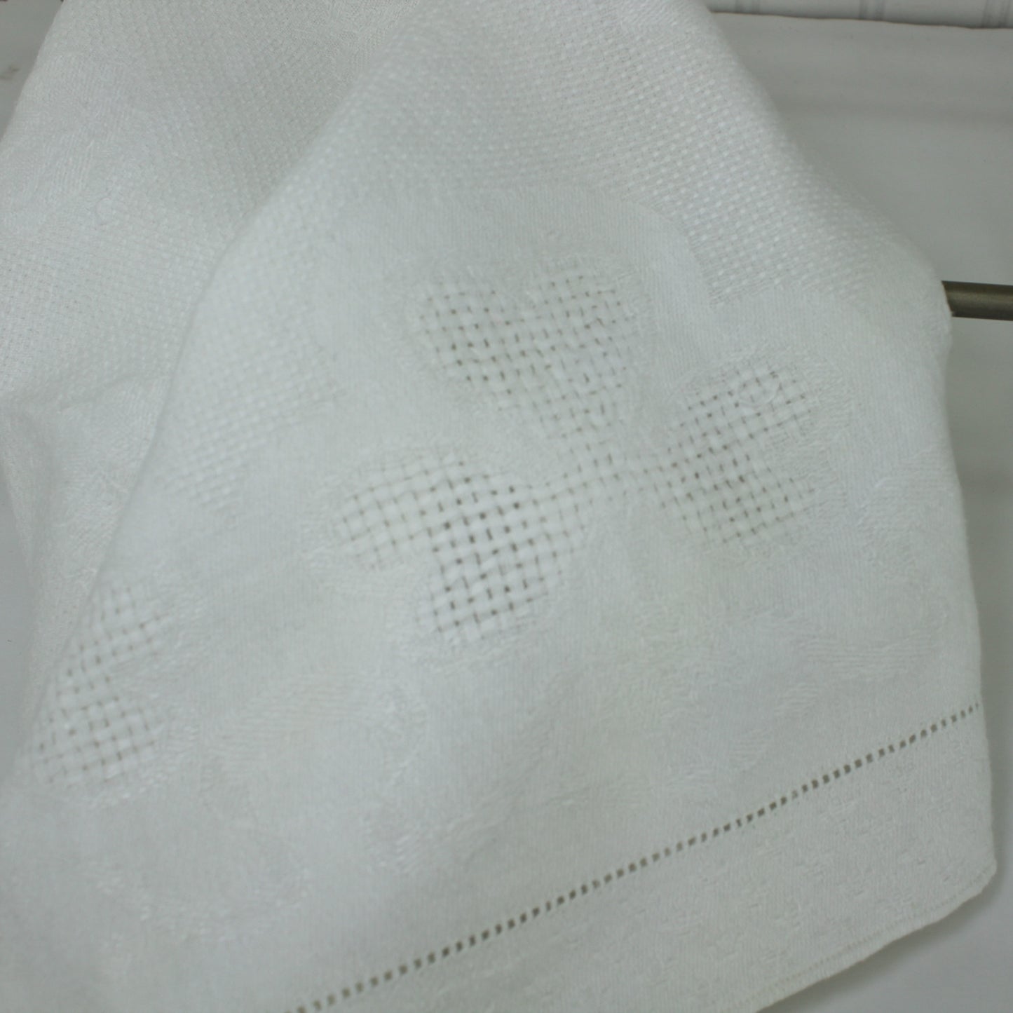 Collection 4 Antique Linens Towels Tatting Damask Openwork CloverleafDIY Repurpose 3 cloverleaf design