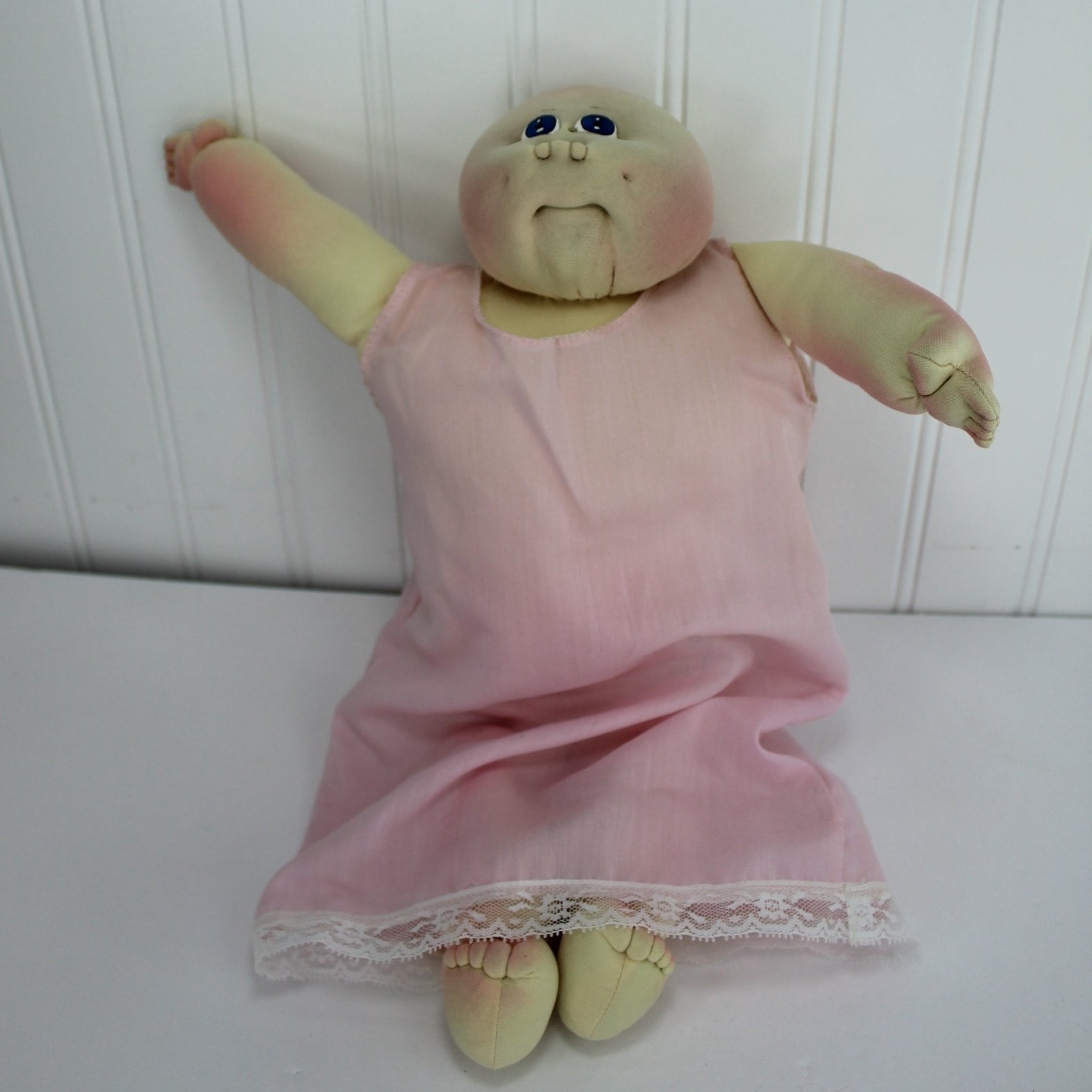Cabbage Patch Little People Preemie II Doll Birth Dec. 27 1982 Birth Certif & Name Change Papers petticoat gown