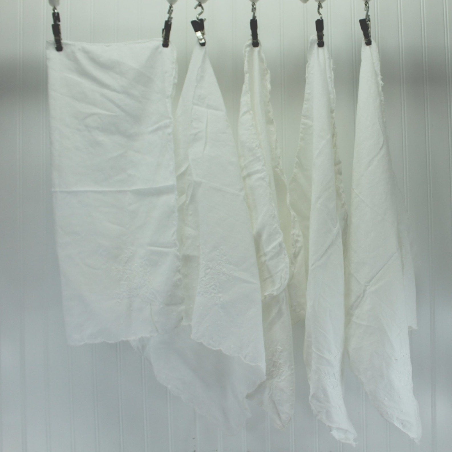 Five Vintage Linen Dinner Napkins 22 X 20 Reuse Repurpose Face Cloth