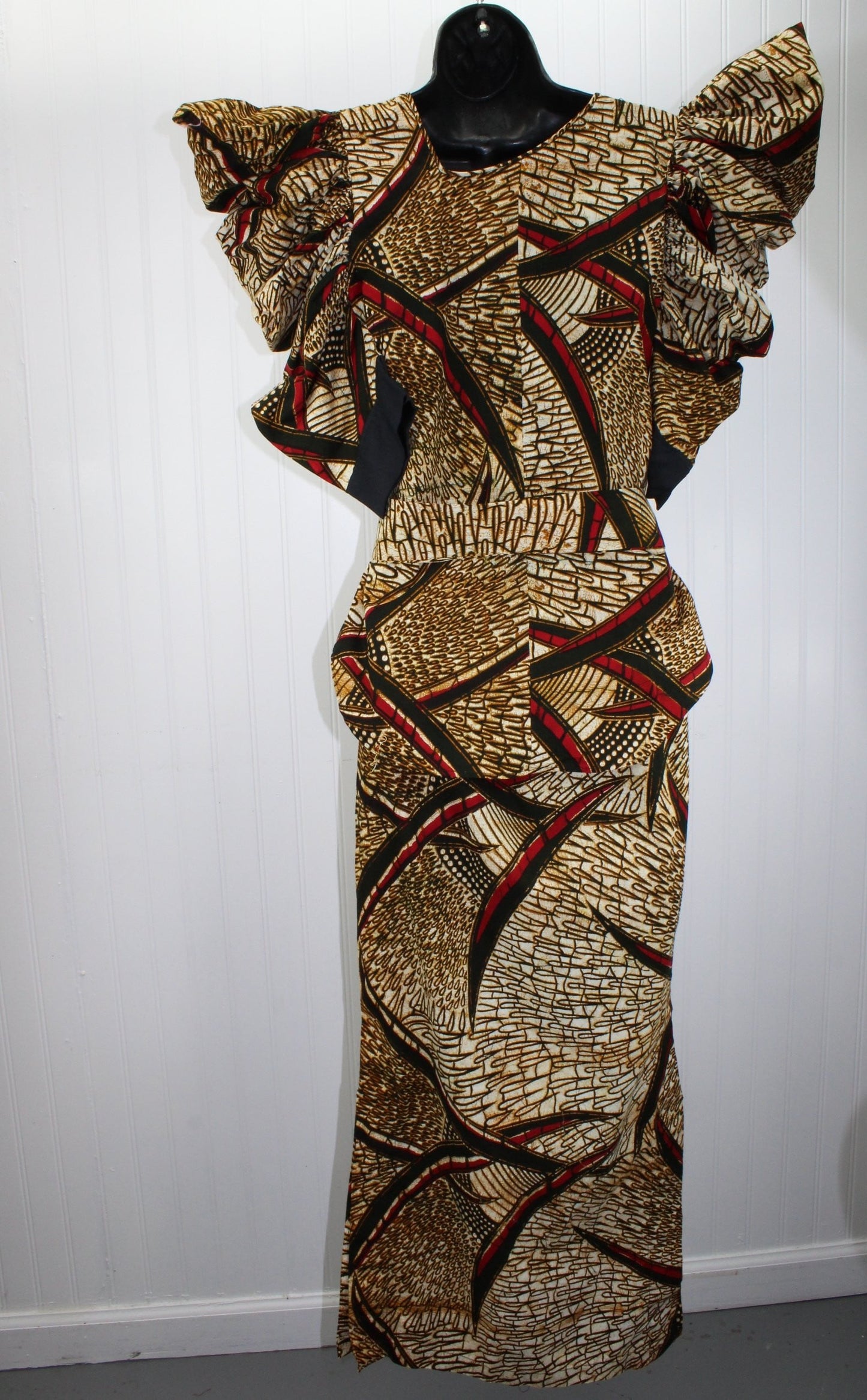 Vintage 1980s West Africa Dress Cotton Batik 2 Piece Tie Belt Custom Queen's Shop Kno Nigeria back of dress