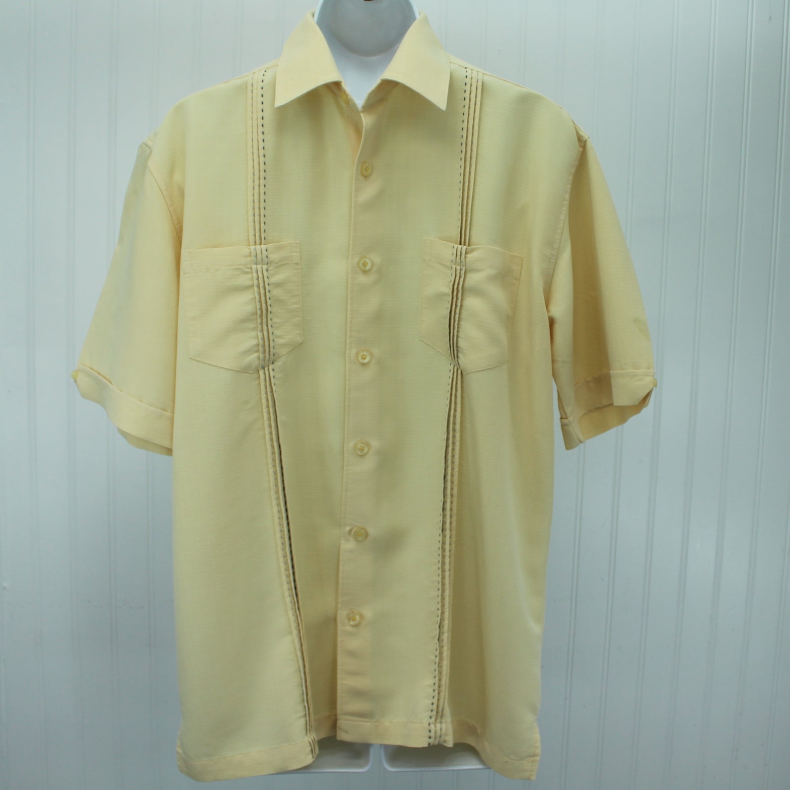 Cubavera Shirt Cream Color Tucked Blue Stitched Front M/M Chest 45"