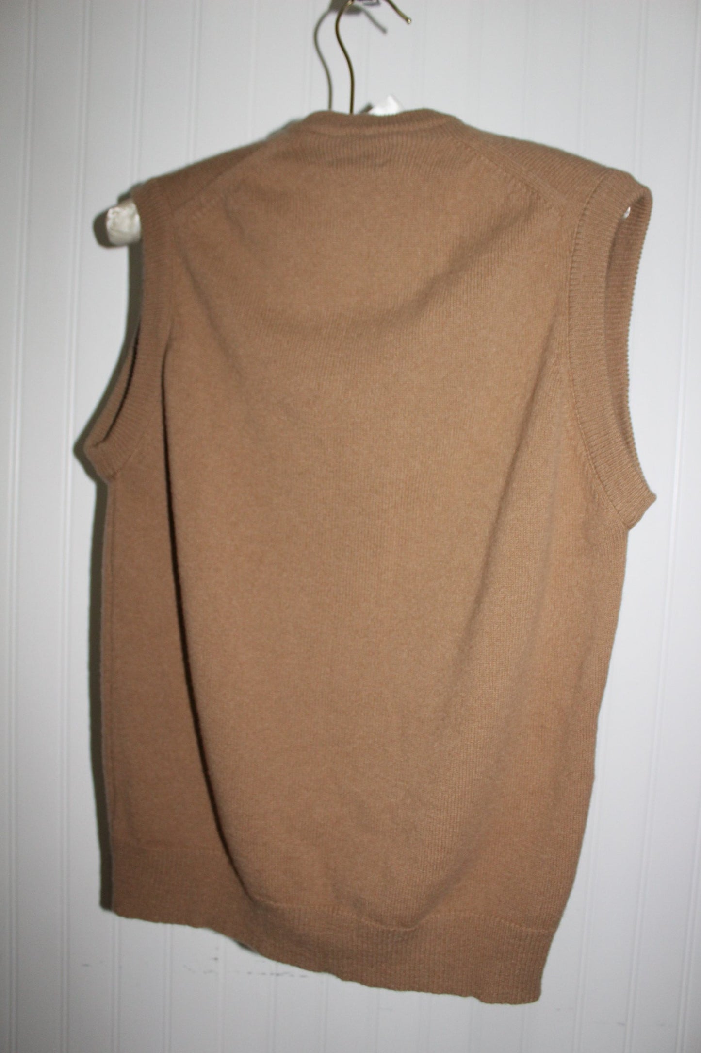 LL Bean Sleeveless Sweater Tan Pullover Lambswool Unisex neutral color