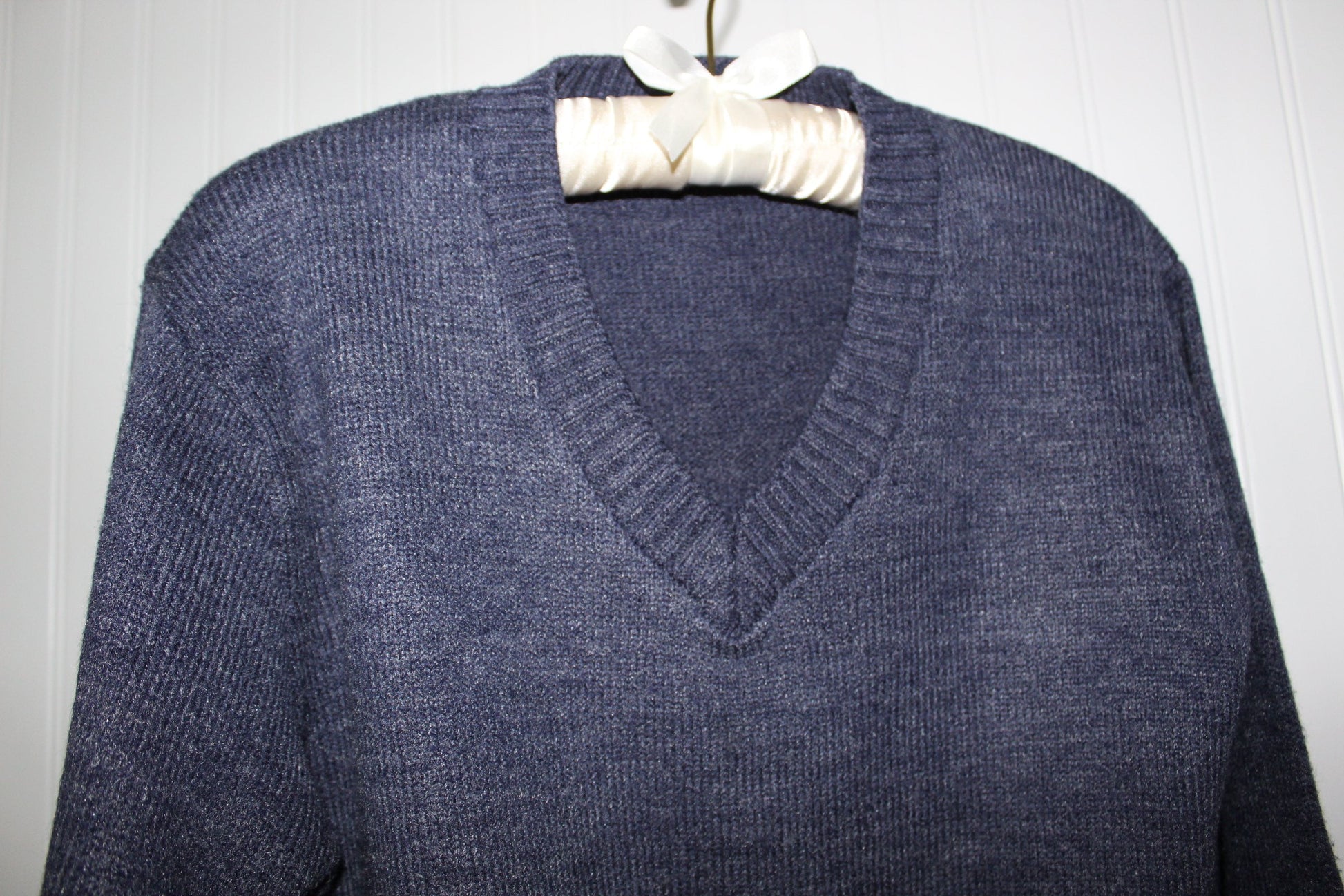 Munsingwear Sweater Medium Pullover Denim Blue Old Ribbon Label Vintage USA ribbon label
