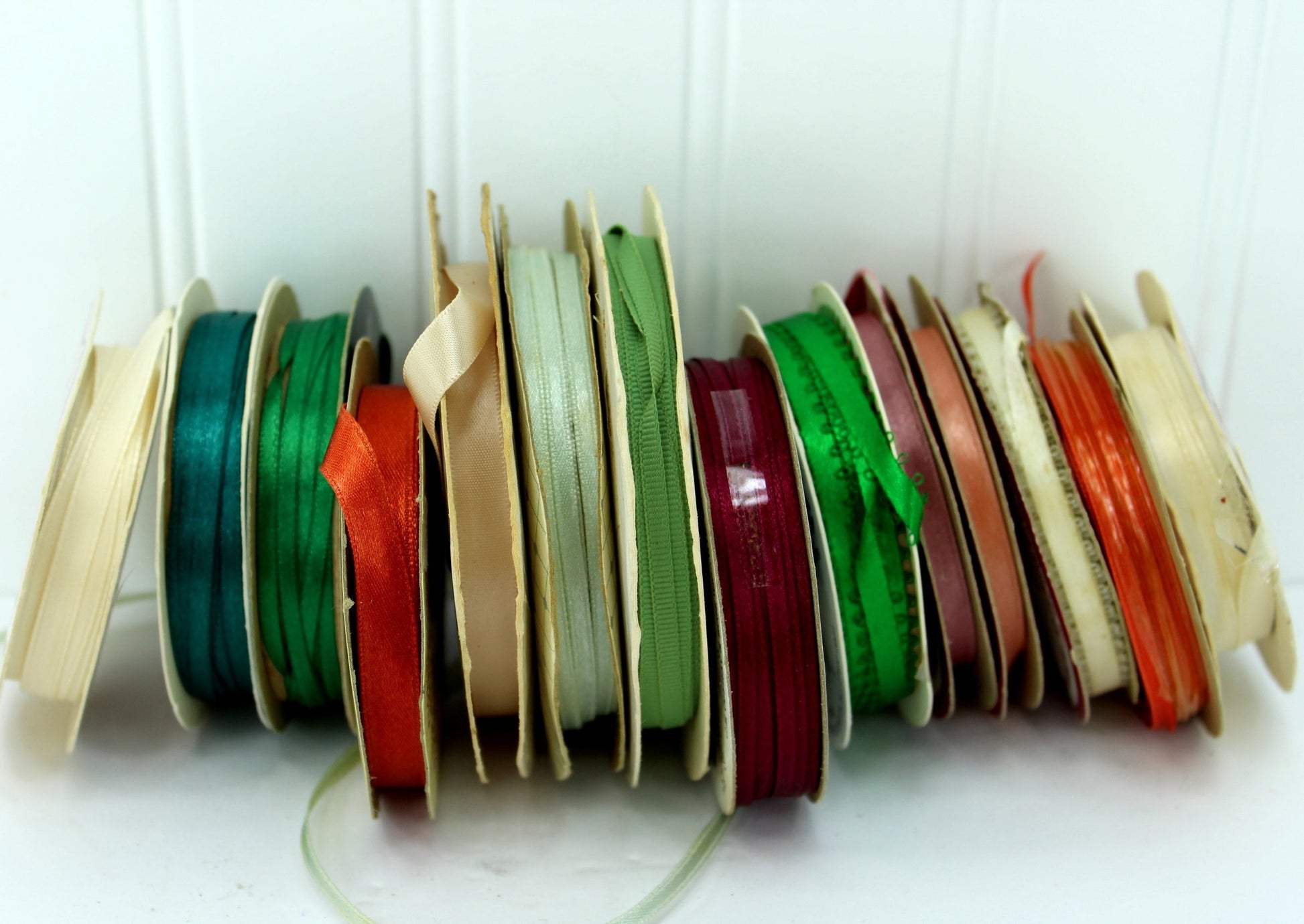 Collection Lot Miscellaneous Trim Ribbon Tulle Eyelash Yarn partial spools ribbon