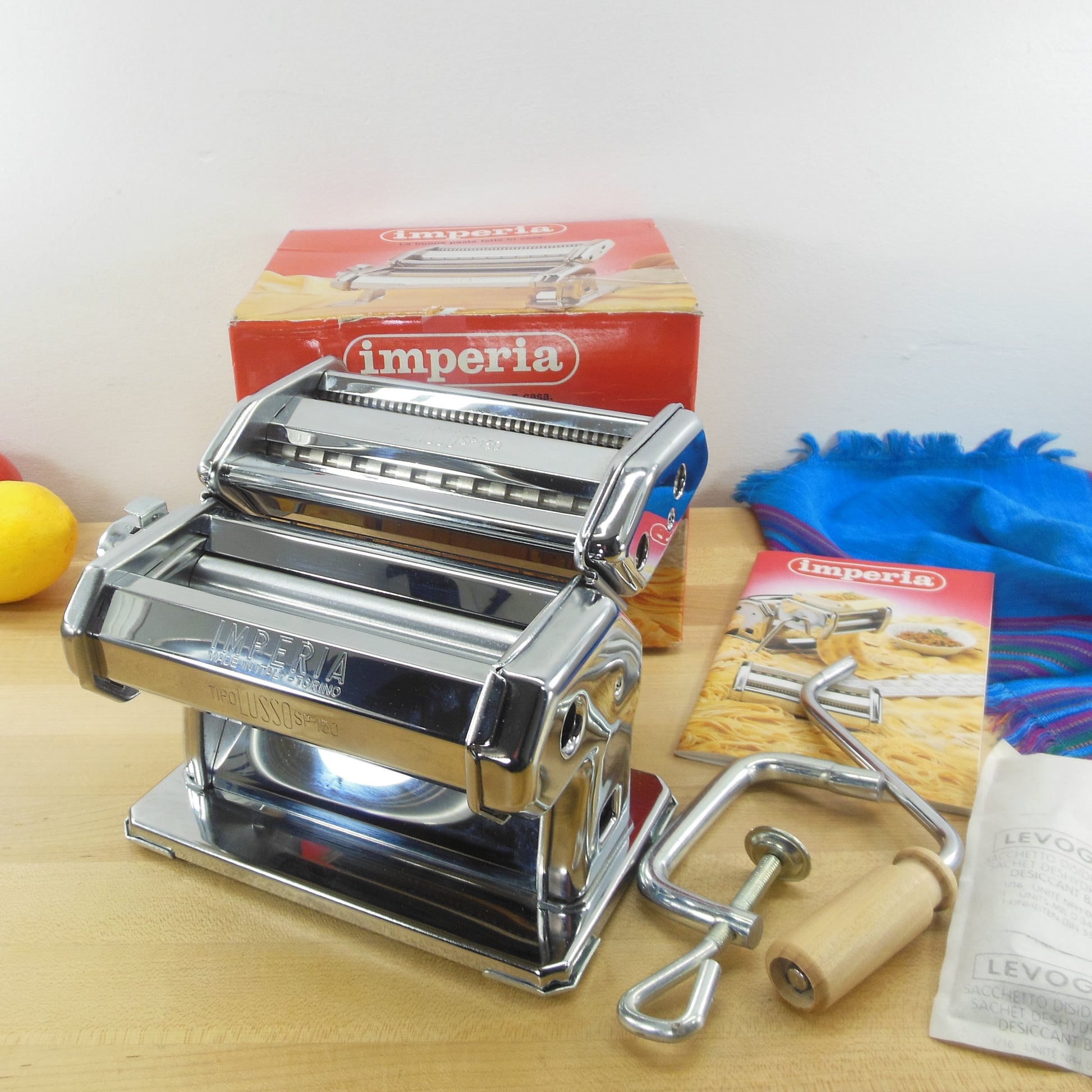 Manual Pasta And Dough Machine, Italian With Double Cutter 150 mm Ipasta Sp  150 100 IMPERIA