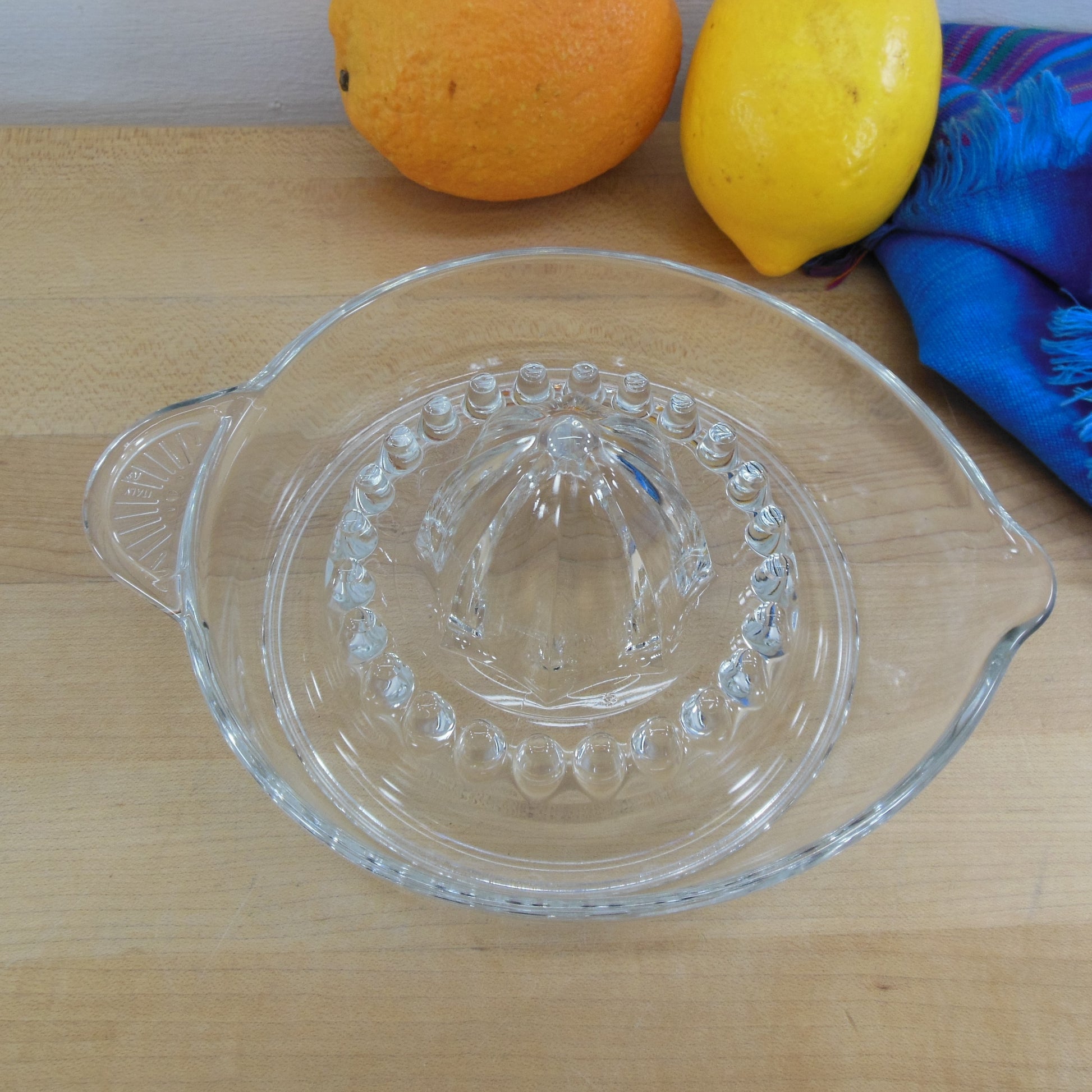 Unbranded Italy Clear Glass Orange Juice Reamer Juicer Used