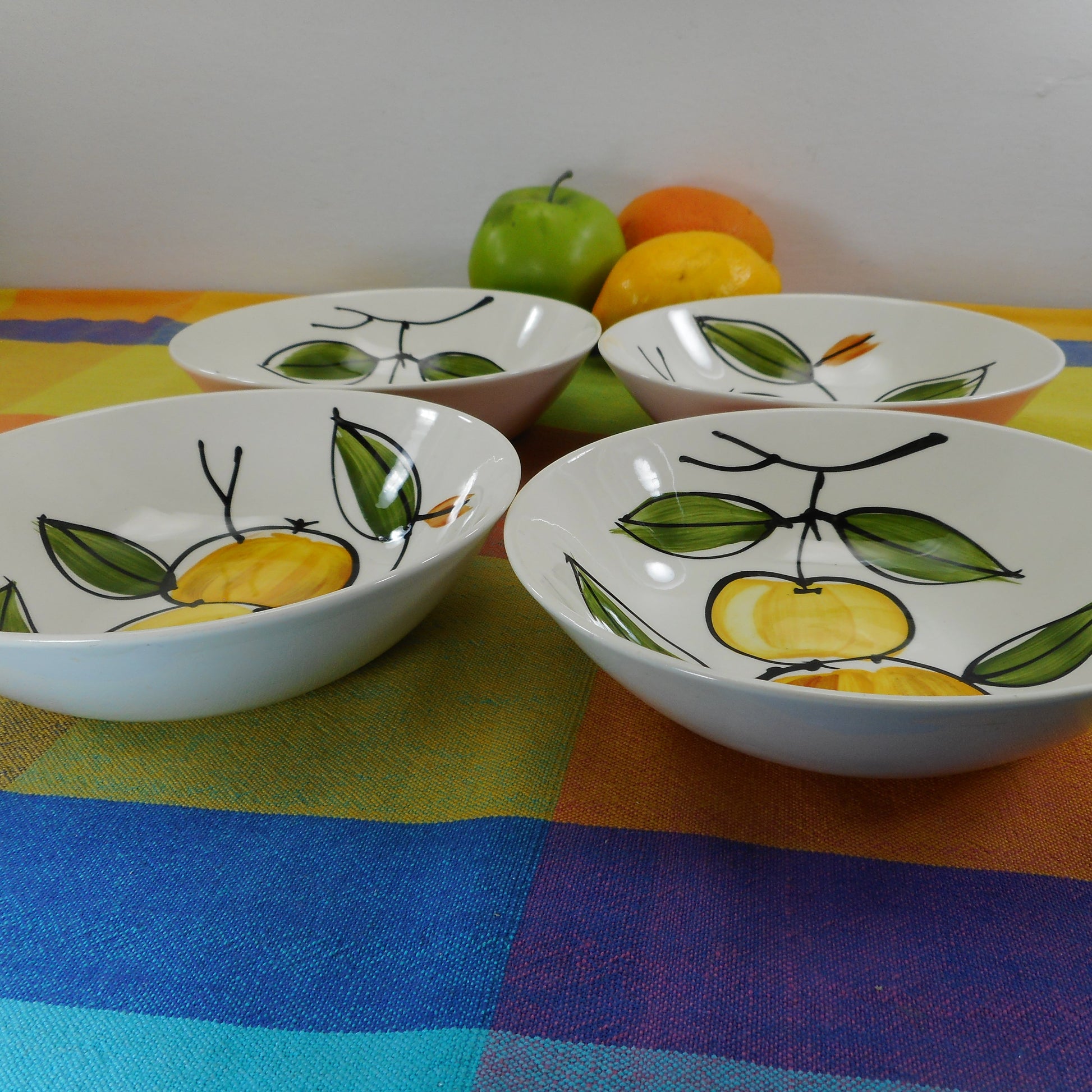 Island Worcester Jamaica Yellow Fruit Cereal Bowls MCM