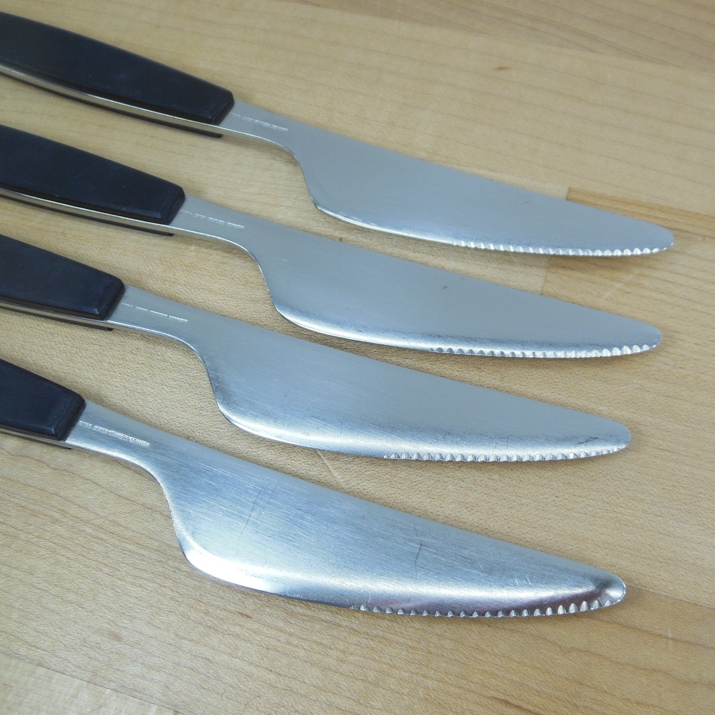 Georg Jensen Denmark Stainless Strata Black 4 Table Knives Used