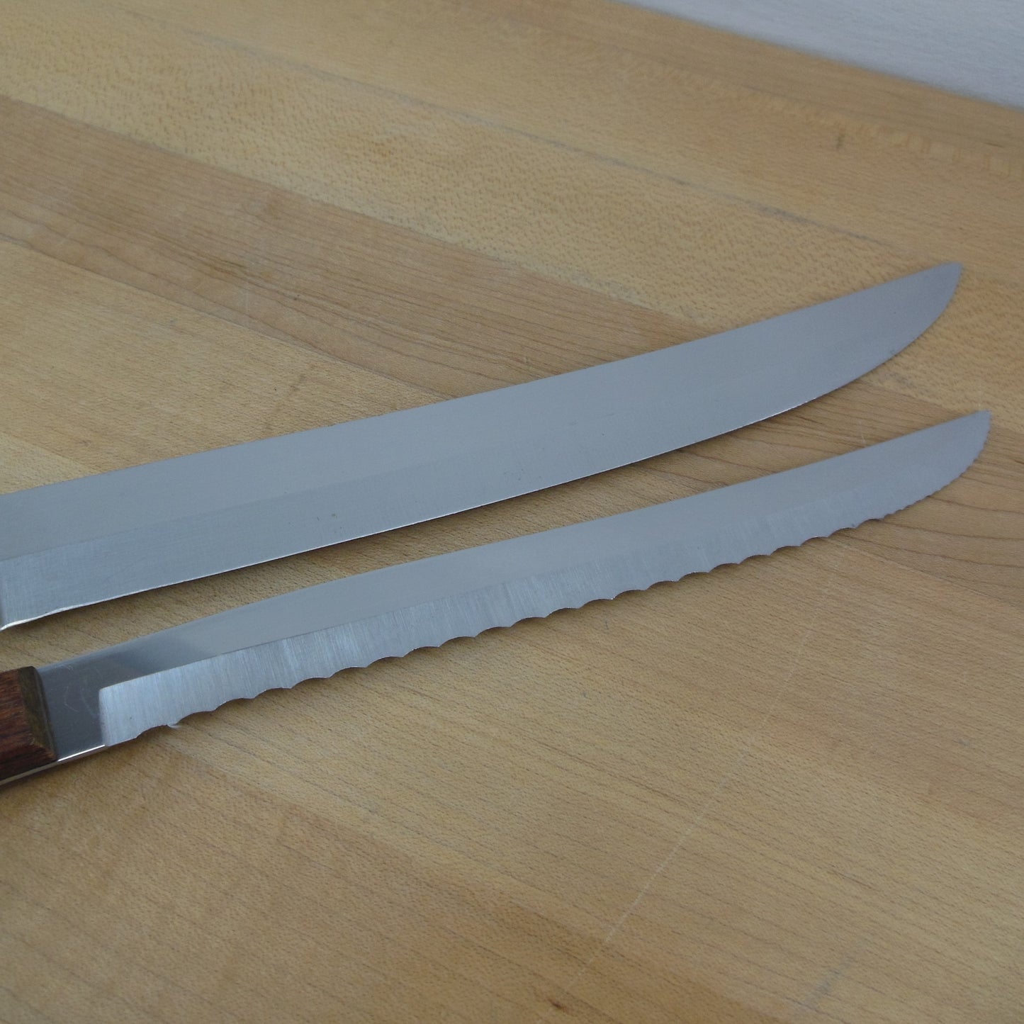 Ekco Flint & Oneida Slicing Kitchen Knives 7" 8" Wood Handle Serrated