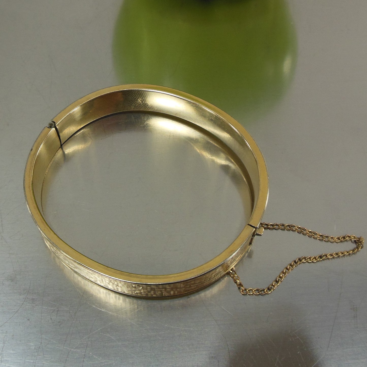 Krementz Gold Filled Etched leaf Vine Berry Hinged Cuff Bracelet Safety Chain