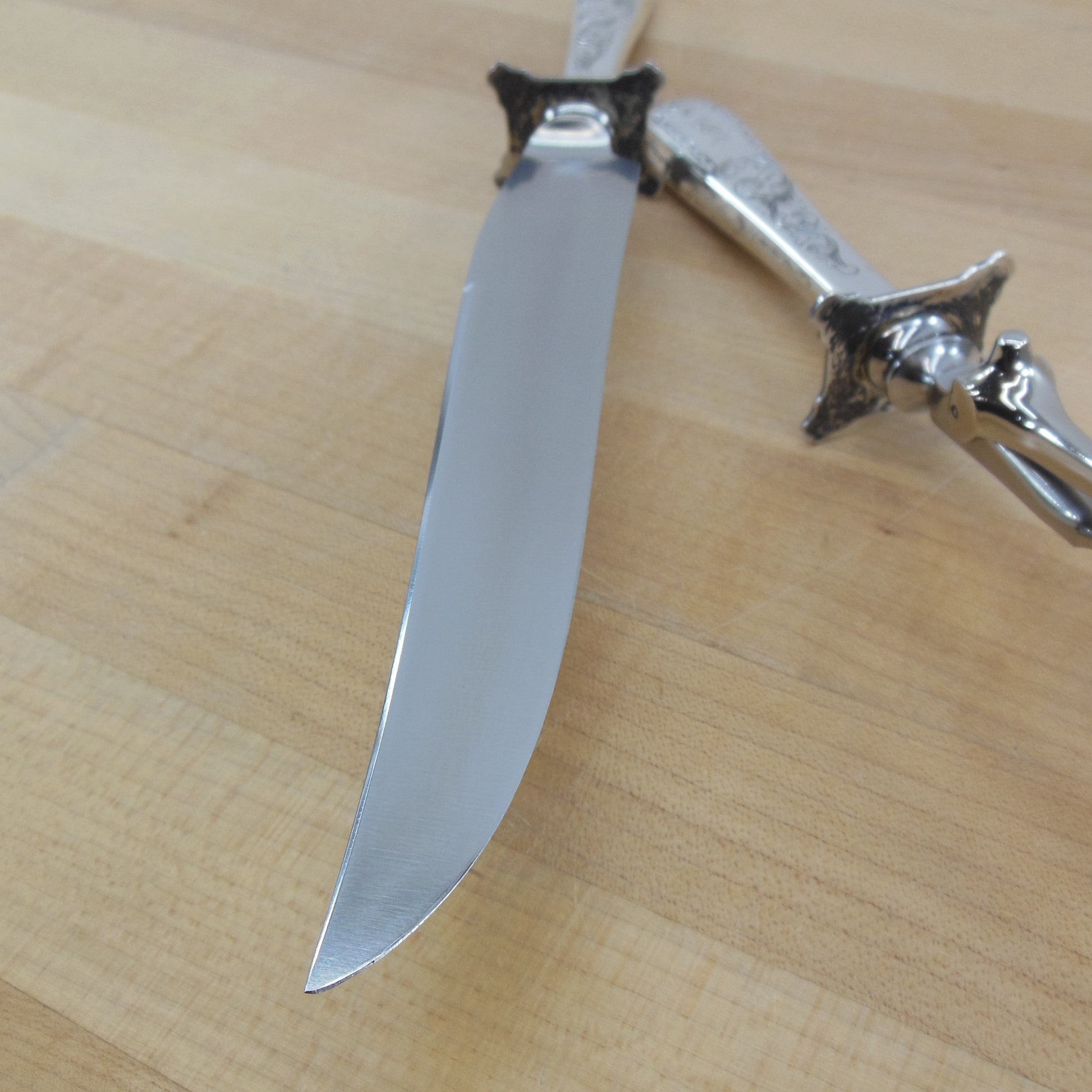 S. Kirk & Son Old Maryland Engraved Carving Set Knife Fork - Mono S 10"