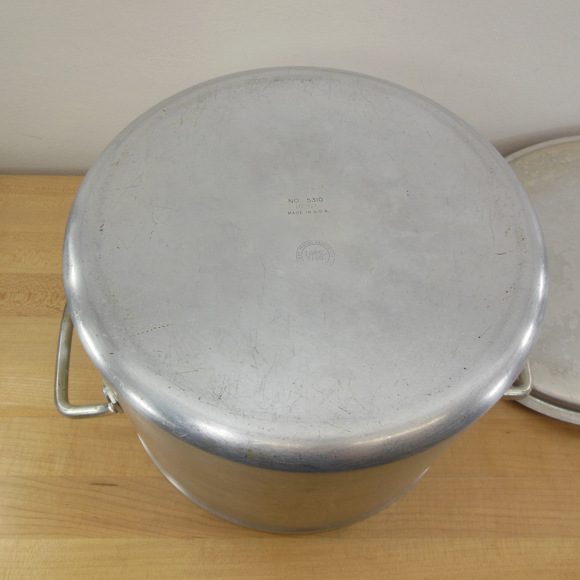 Leyse USA NSF Commercial Aluminum 10 Quart Stock Pot with Lid