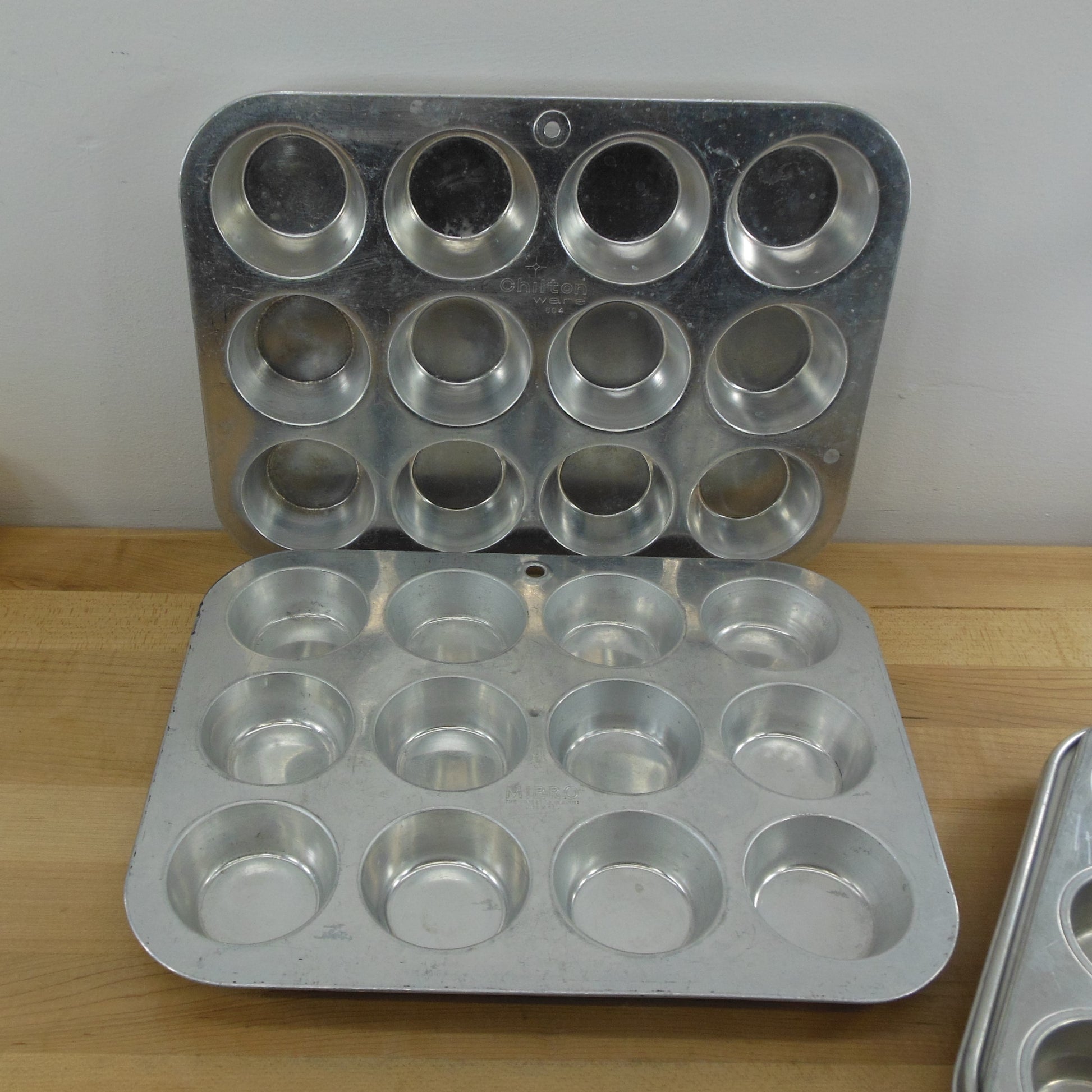 Wear Ever Chilton Mirro Lot Aluminum Muffin Cupcake Pans – Olde