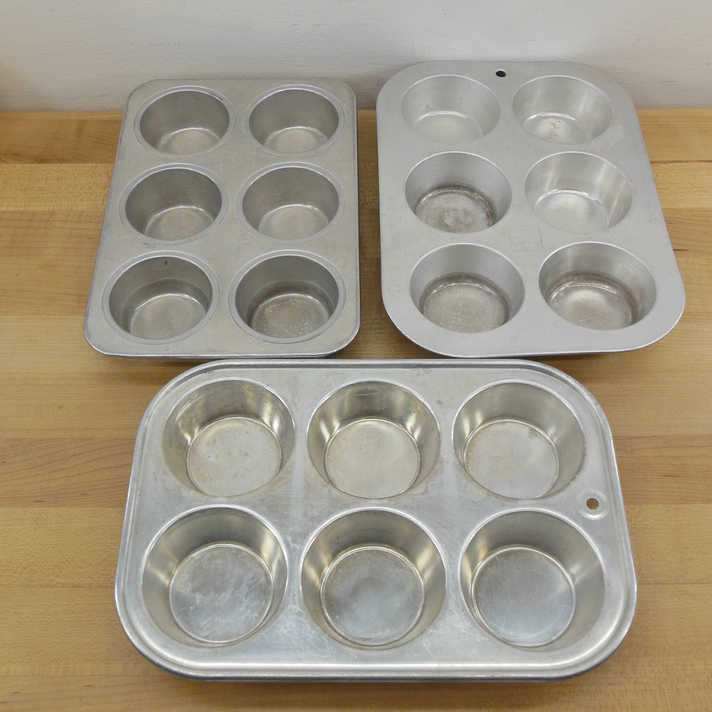 Wear Ever Chilton Mirro 5 Lot Aluminum Muffin Cupcake Pans Vintage