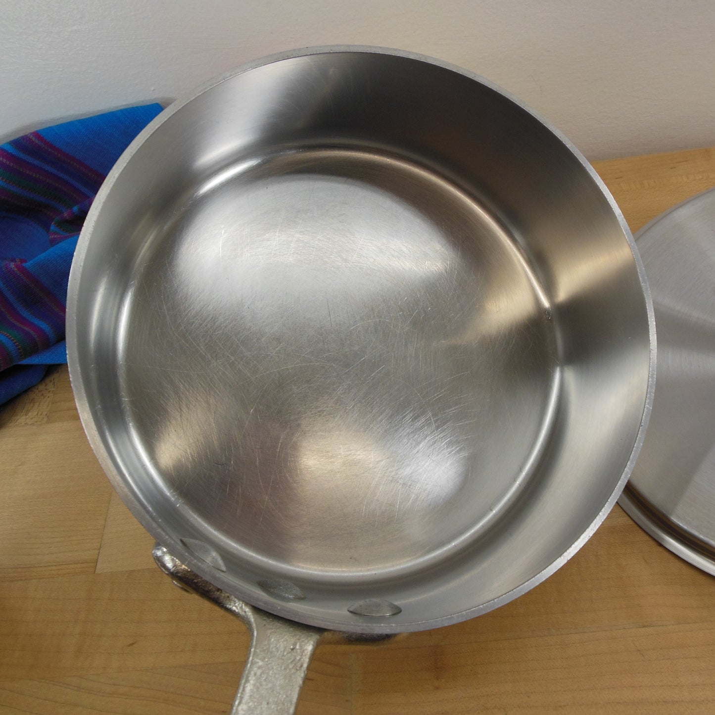 All-Clad Metal Crafters Master Chef 2-1/2 Quart Saucepan 202 1/2 Used
