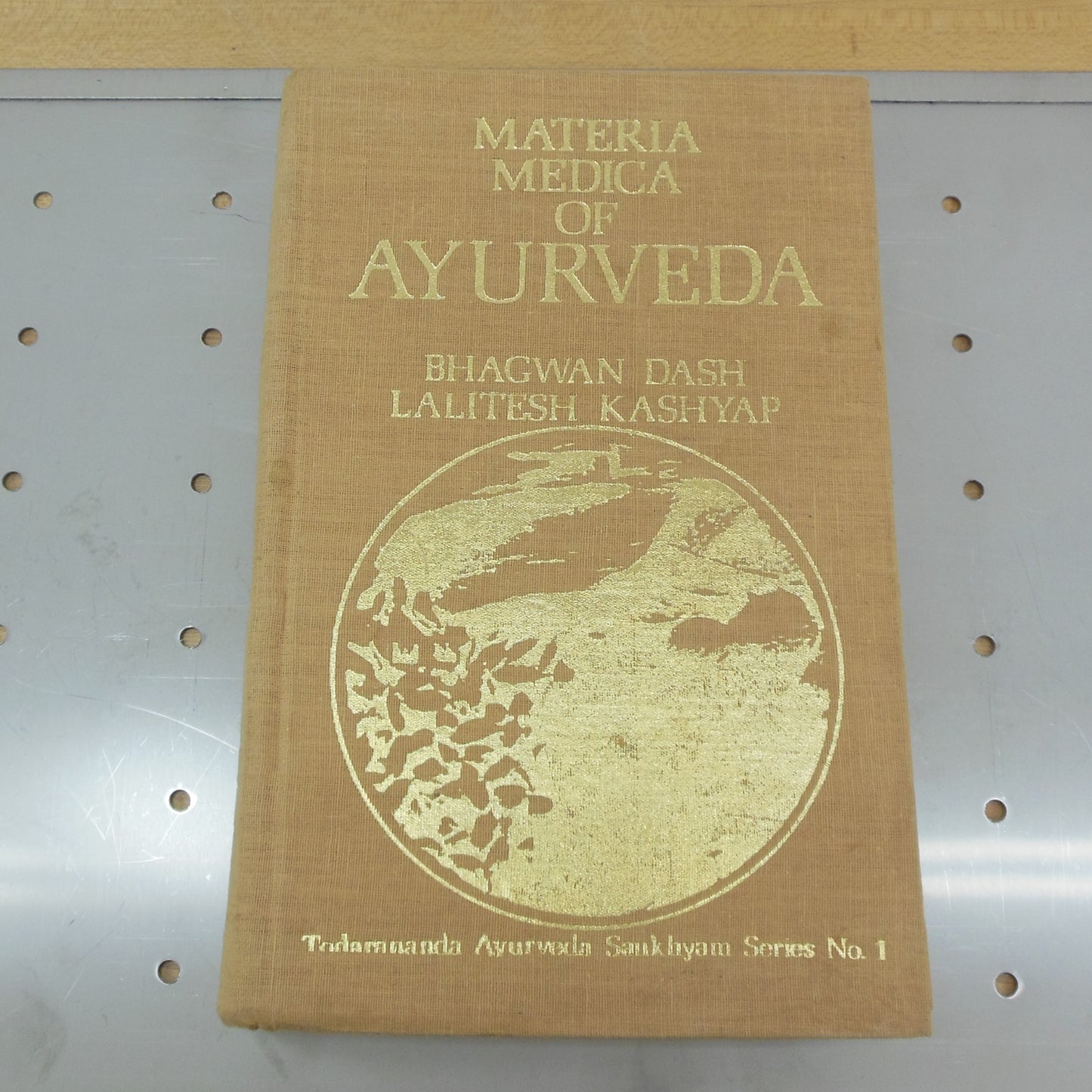 Materia Medica of Ayurveda Bhagwan Kashyap Book 1994