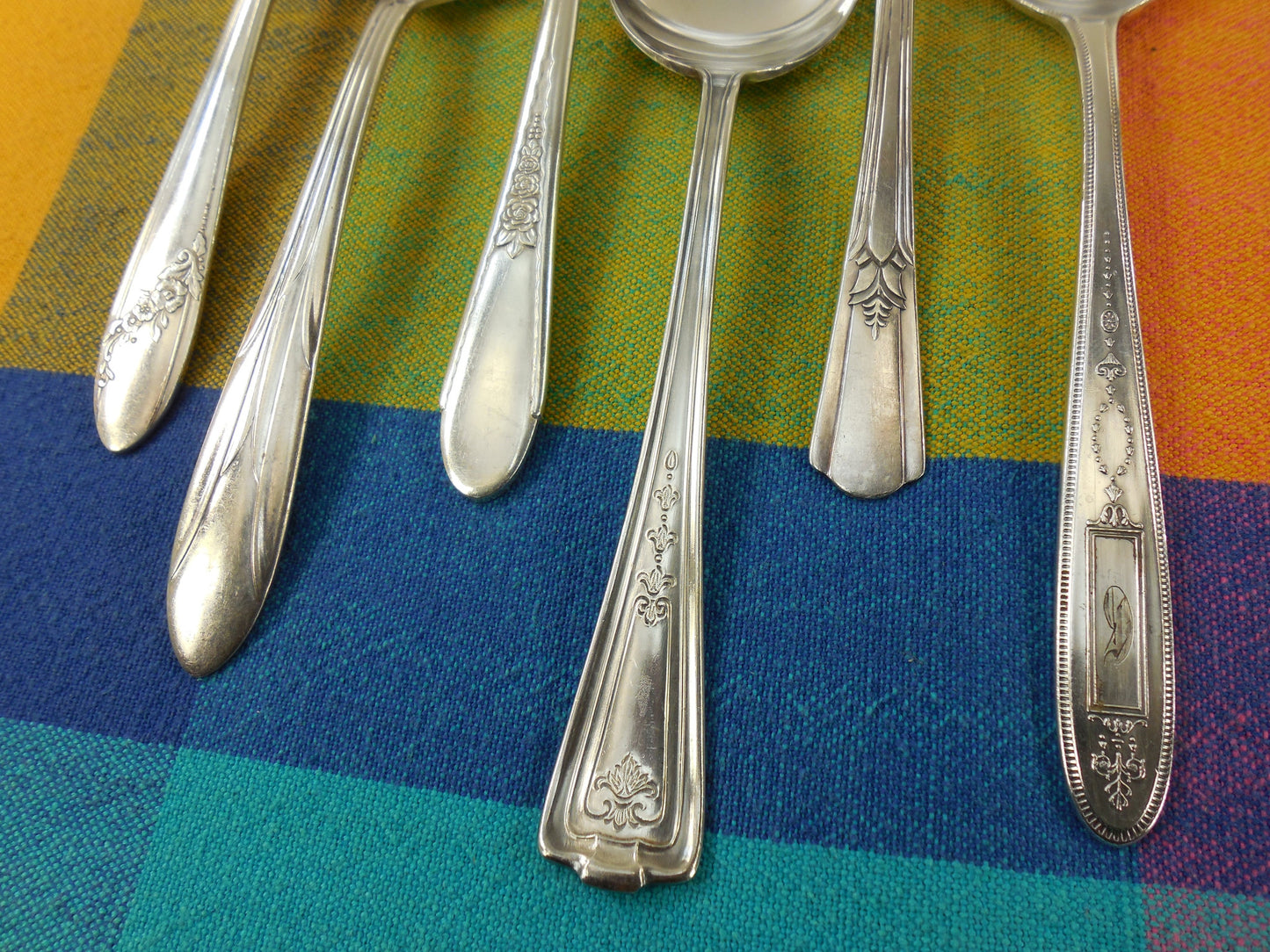 Vintage Mismatched Silverware - 6 Set Silverplate Gumbo Soup Spoons - Handle View