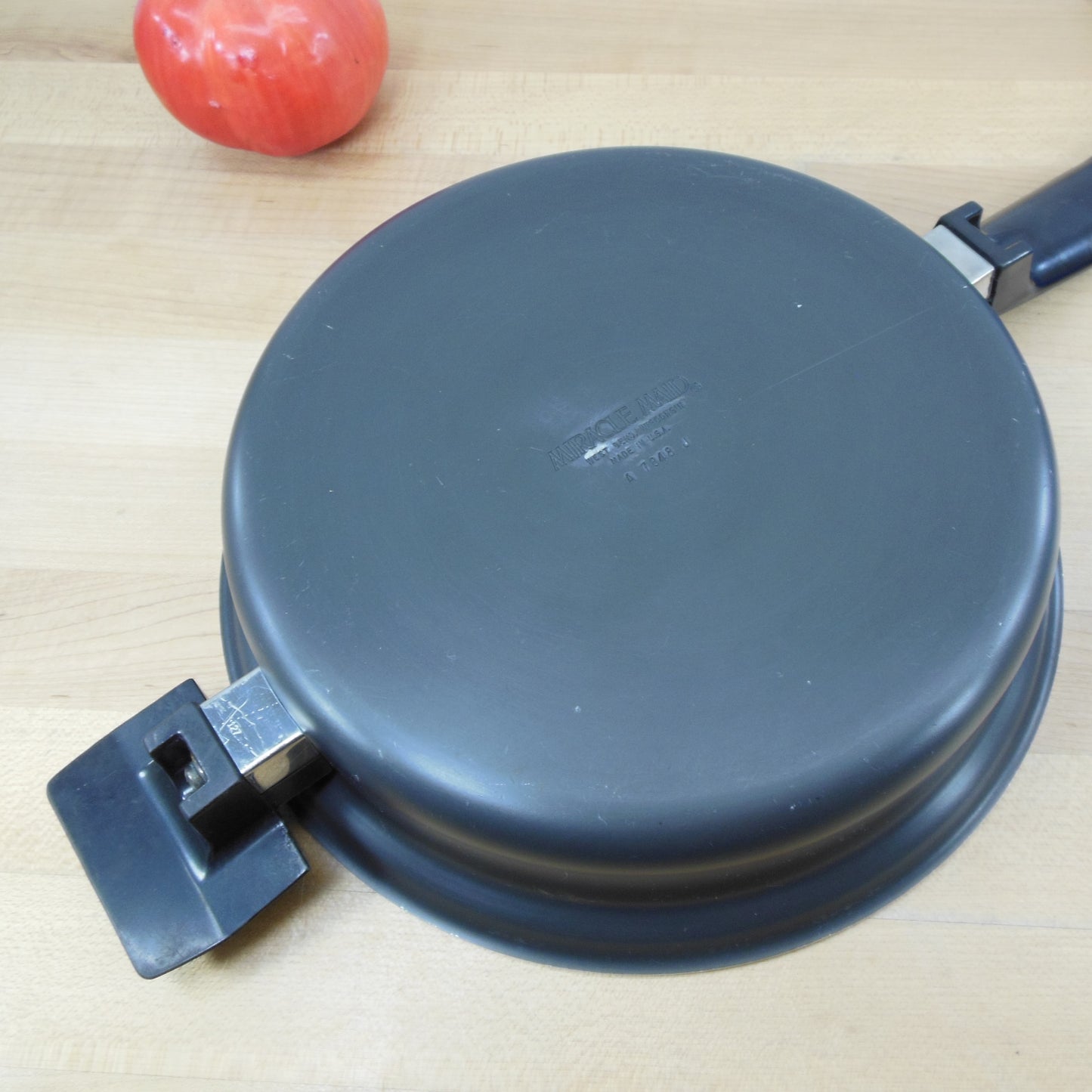 West Bend Miracle Maid Dome Lid Turkey Roaster Pan - Anodized