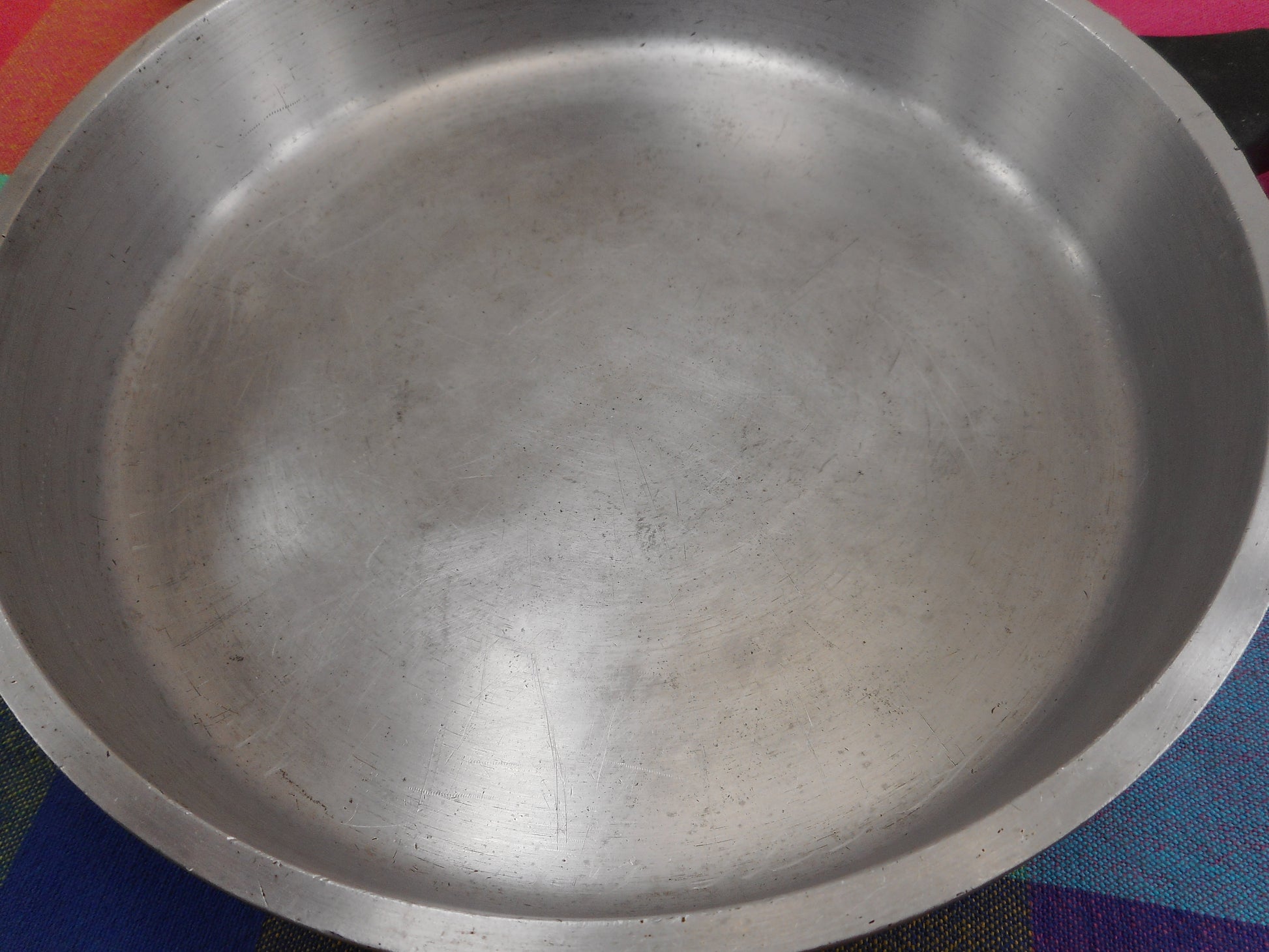 Vintage Miracle Maid Cast Aluminum 2.5 Qt Pot cookware Wood Handle With lid