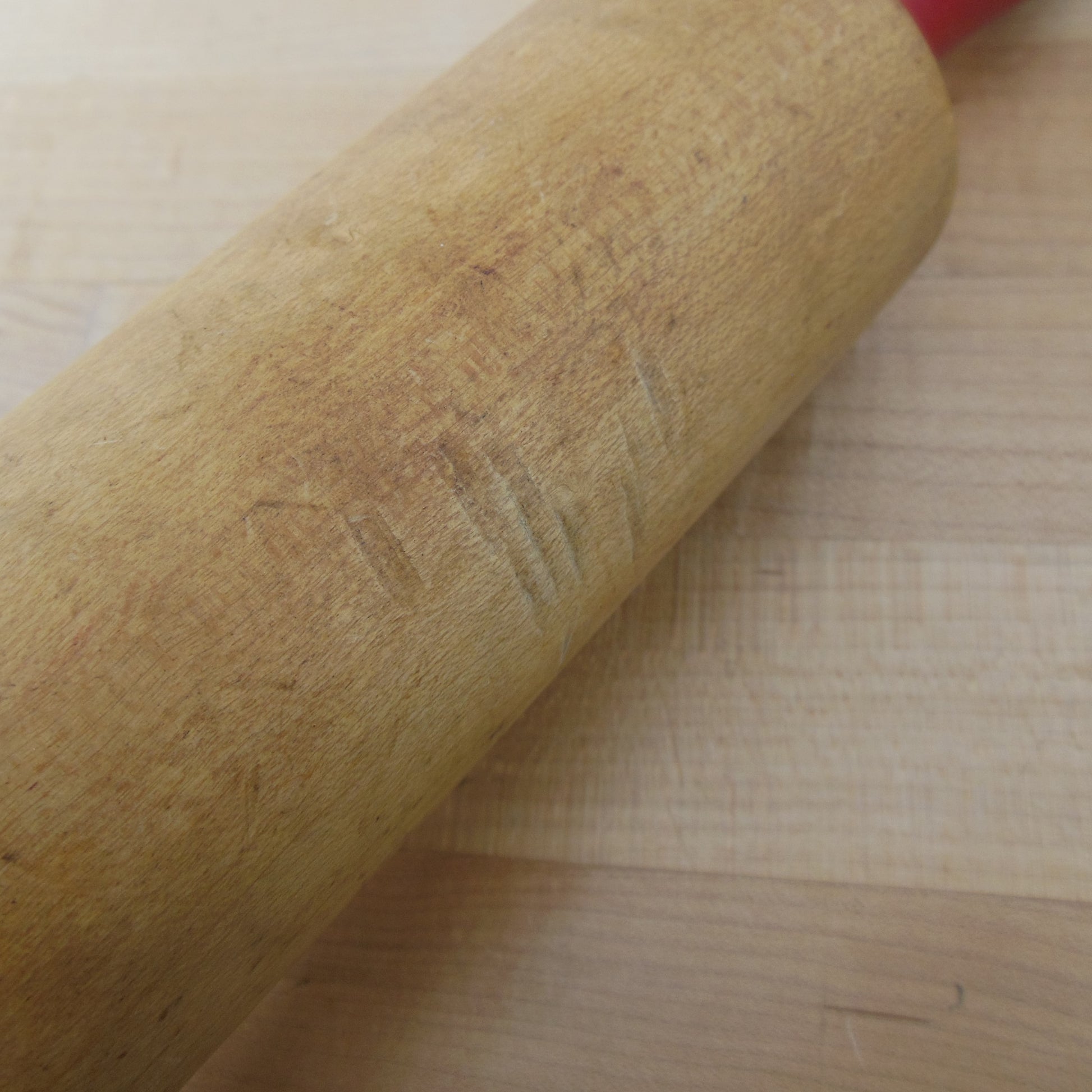 Munising Maple Rolling Pin Red Handles Used