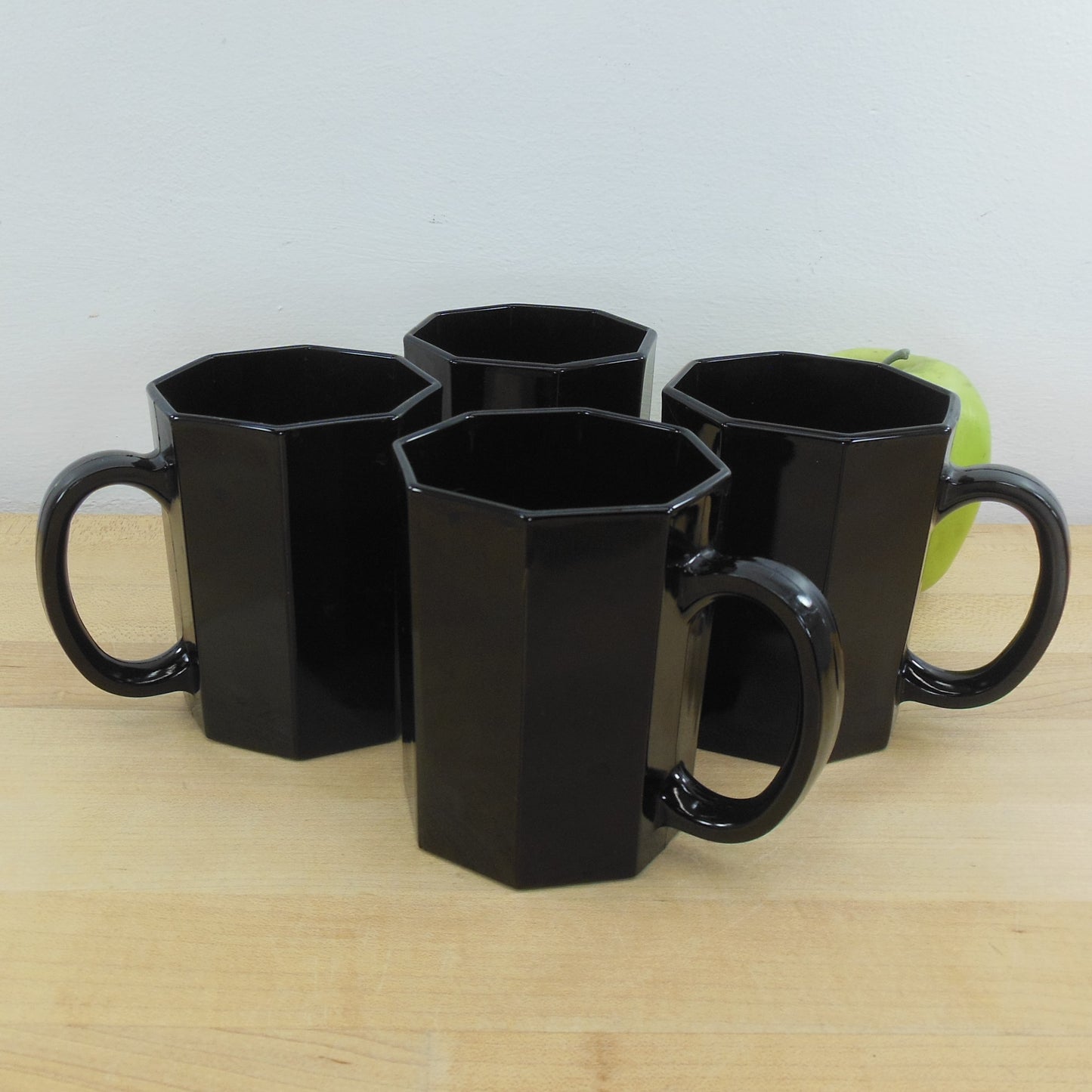 Arcoroc France Octime Black Octagonal Glass Dinnerware - Mugs 4 Set Used