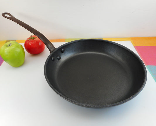 Unbranded Commercial Style 11" Chef Fry Pan Skillet - Non-stick Aluminum Cast Iron Handle Vintage