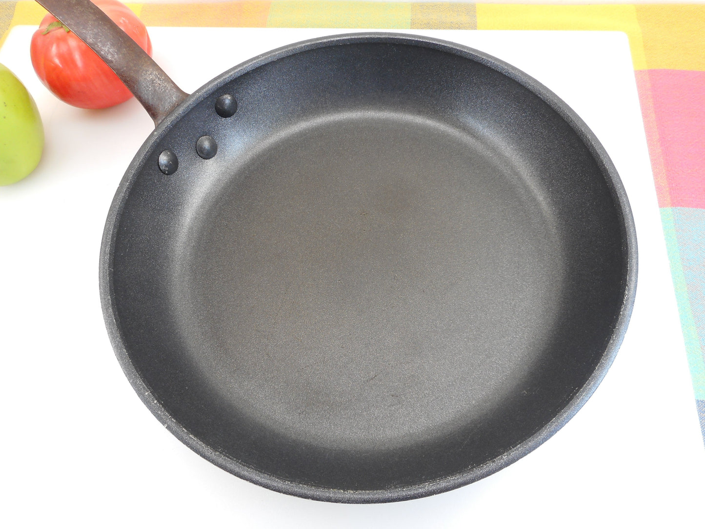 Unbranded Commercial Style 11" Chef Fry Pan Skillet - Non-stick Aluminum Cast Iron Handle Restaurant