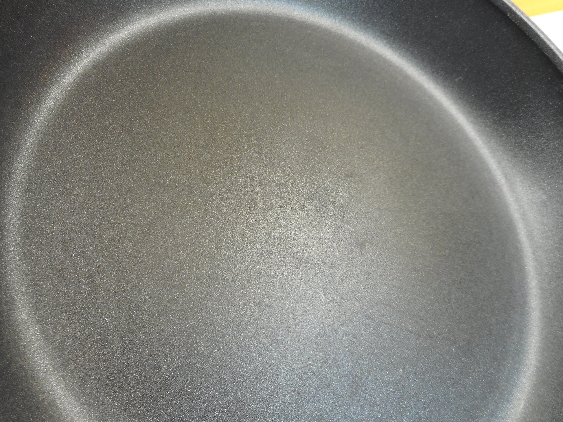 Unbranded Commercial Style 11" Chef Fry Pan Skillet - Non-stick Aluminum Cast Iron Handle Pre-owned