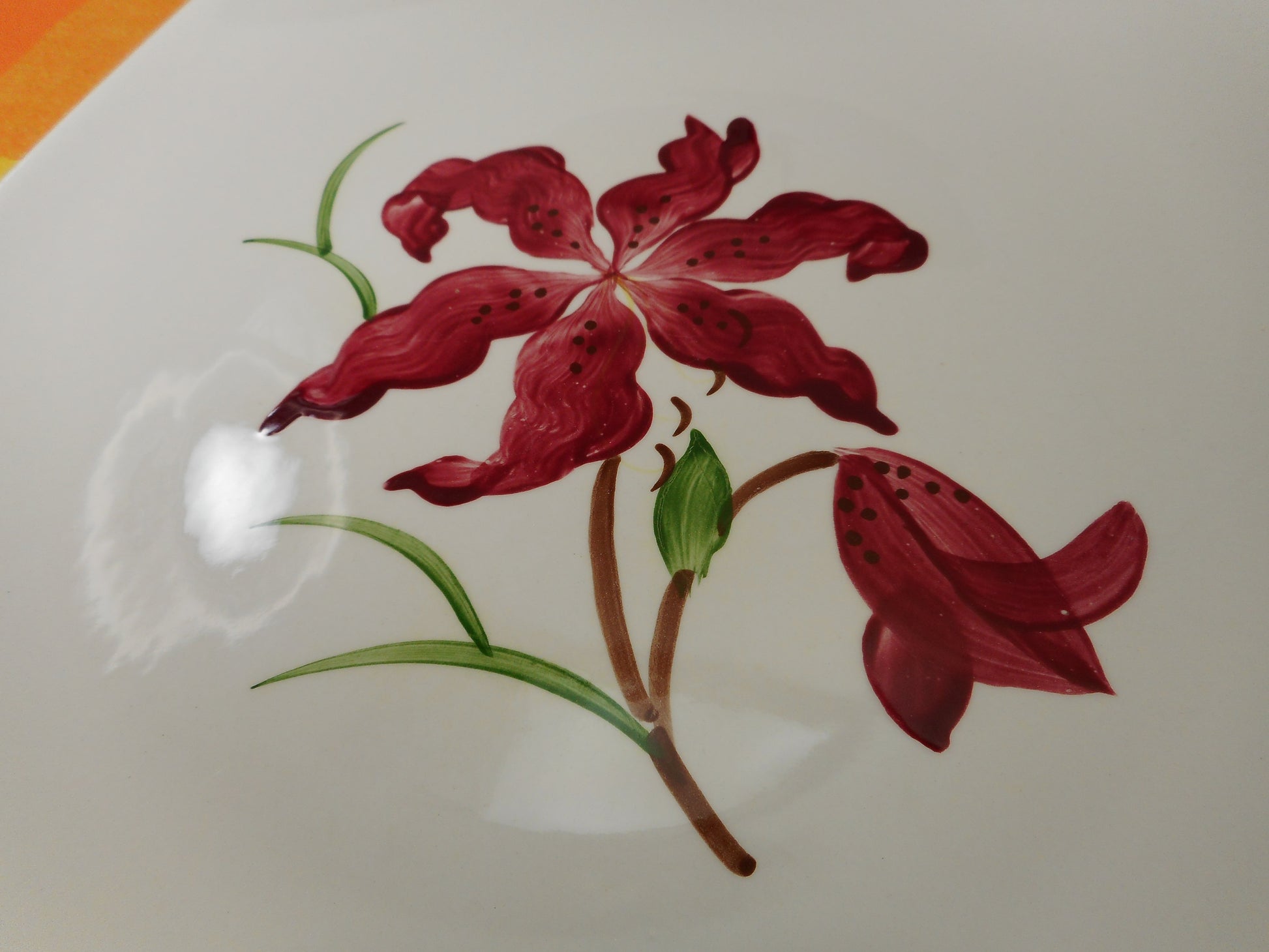 Orchard Ware California Pottery Red Lily Flower - Square Dinner Plate 9-7/8" White