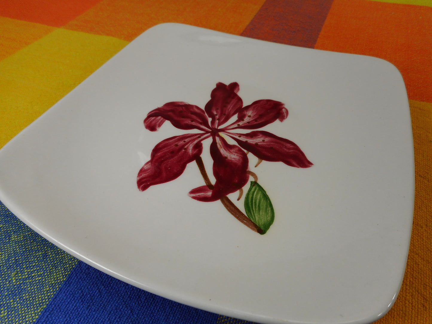 Orchard Ware California Pottery Red Lily Flower - Square Bread & Butter Plate 5-7/8" Vintage