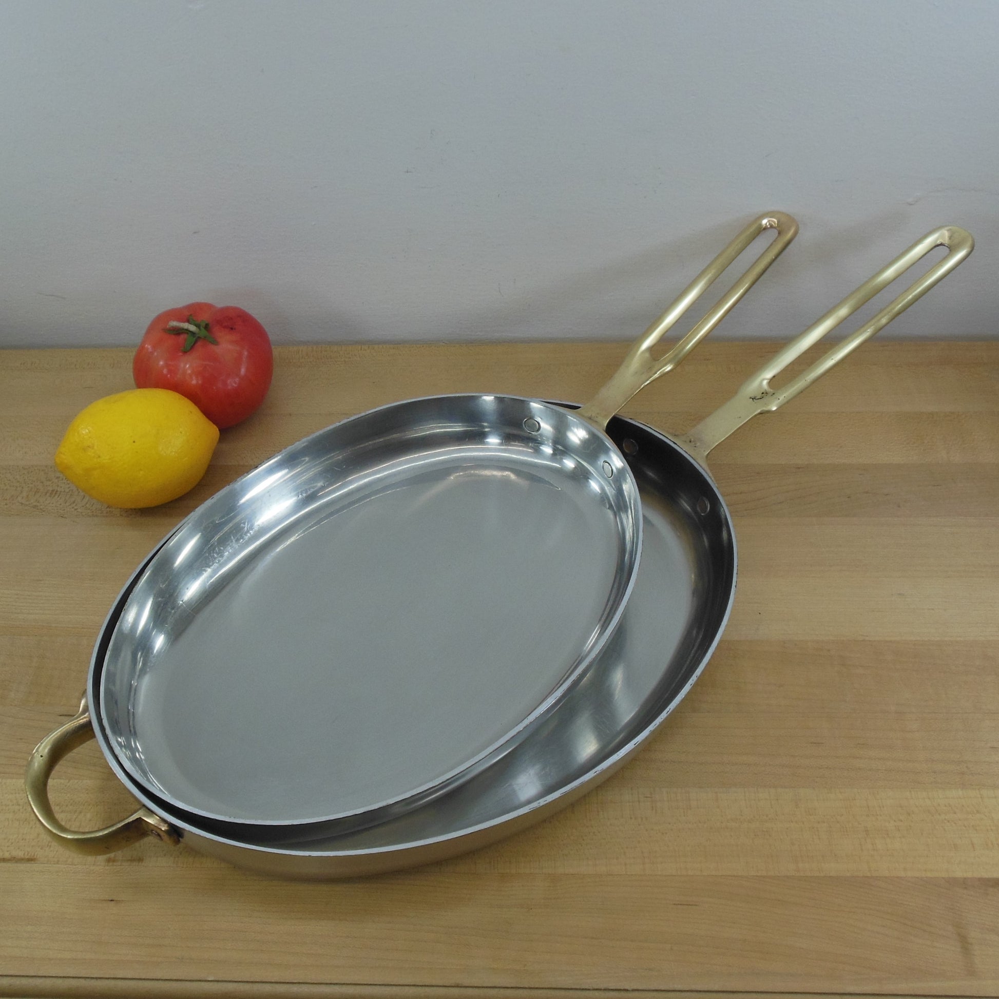 Unbranded Pair Oval Omelet Fish Fry Pan Skillets Tri-Ply Stainless Brass Handle