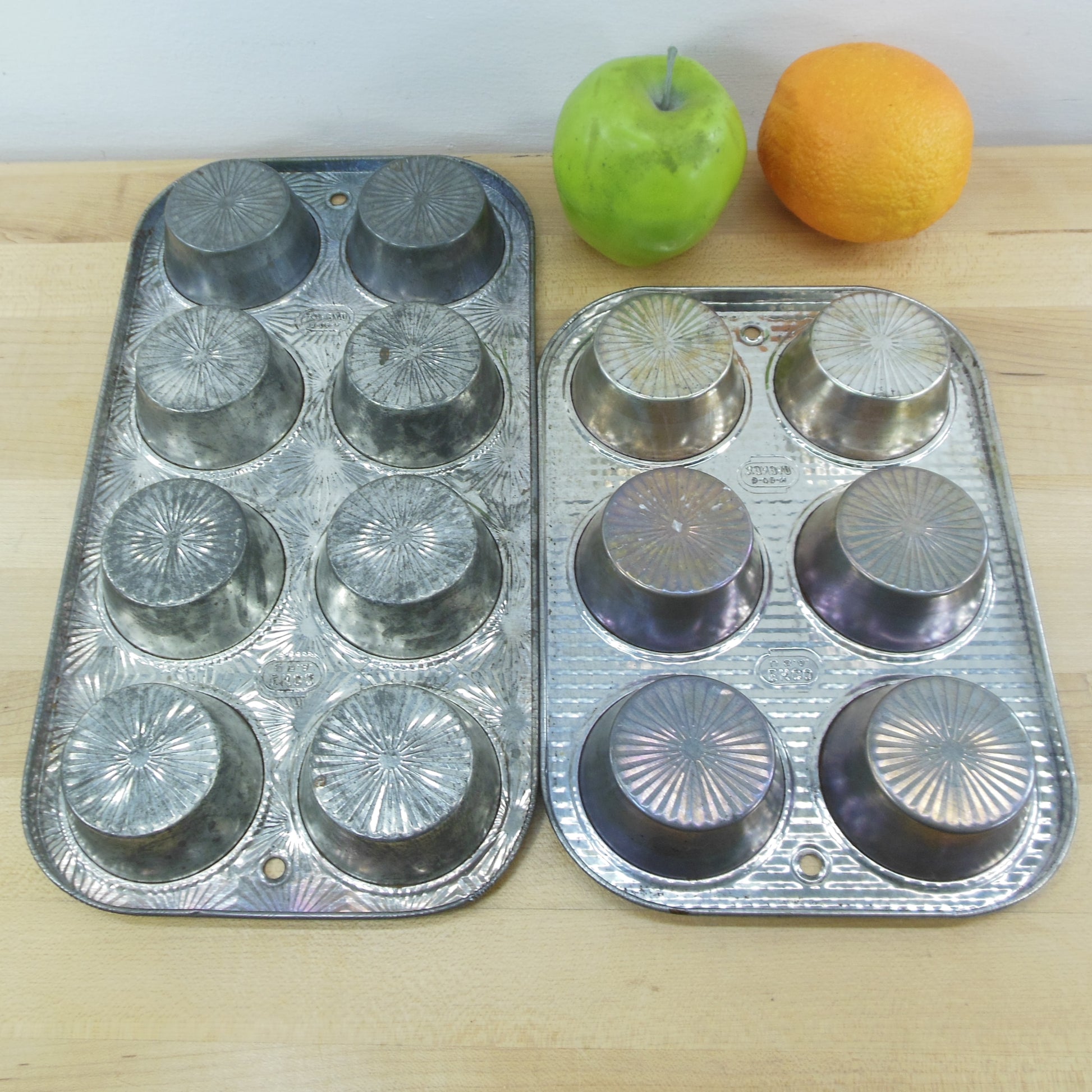 EKCO Ovenex Starburst Checker Cupcake Muffin Baking Pans Tins Used