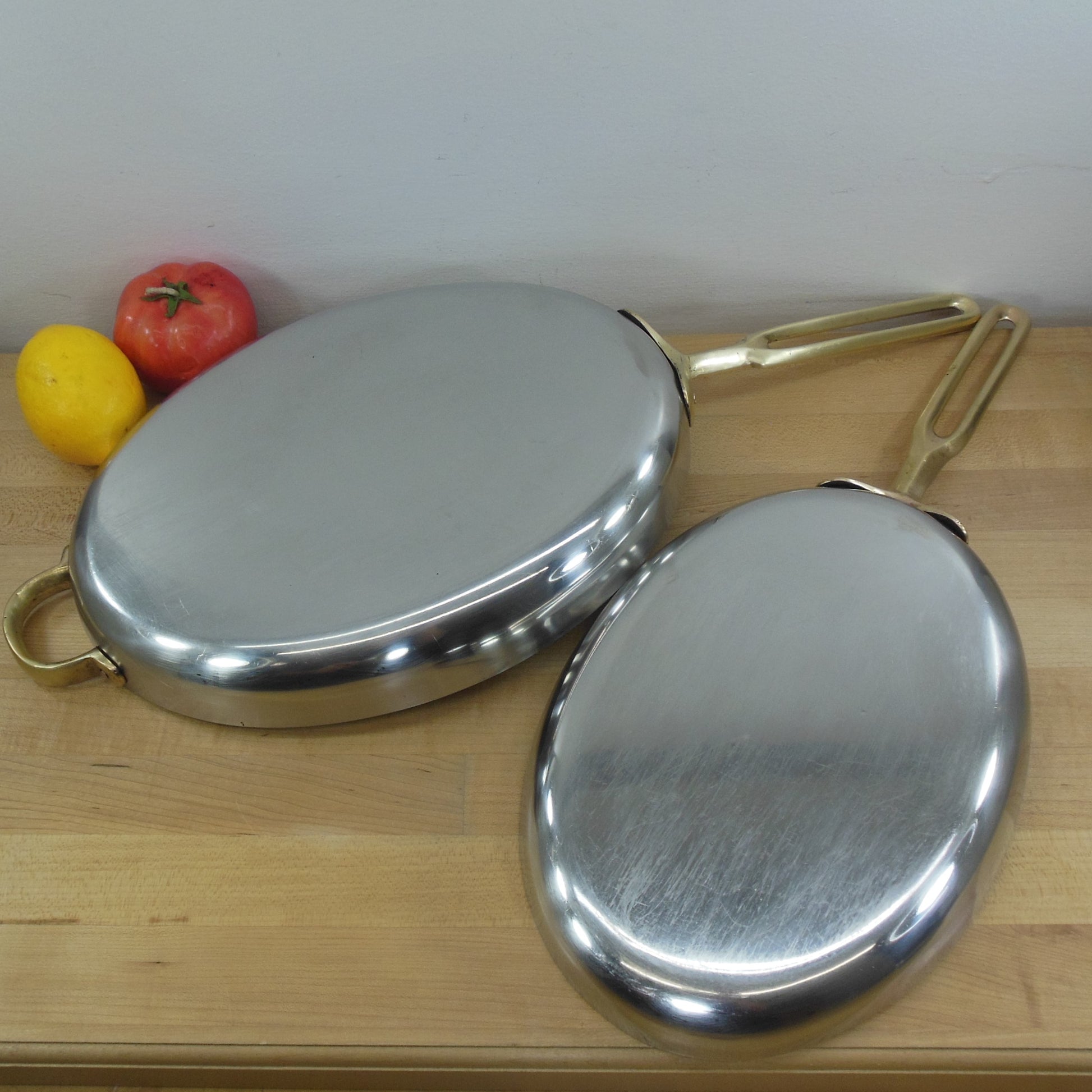 Unbranded Pair Oval Omelet Fish Fry Pan Skillets Tri-Ply Stainless Brass Handle Open Wire