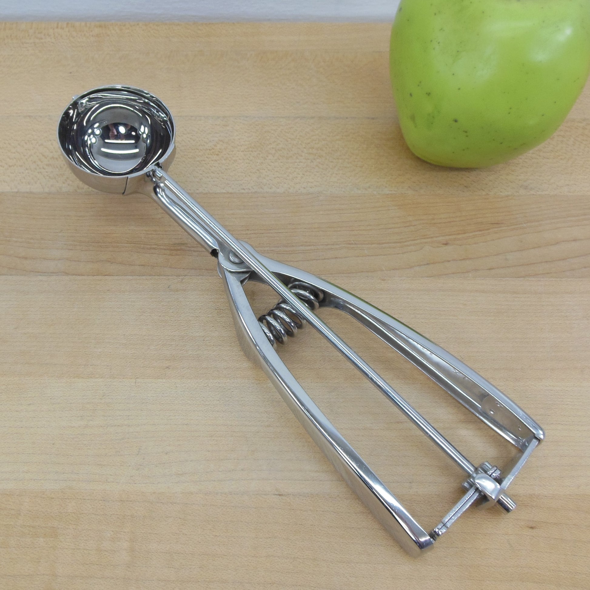Pampered Chef INOX Stainless Cookie Dough Melon Ball Proportioner Scoop 40