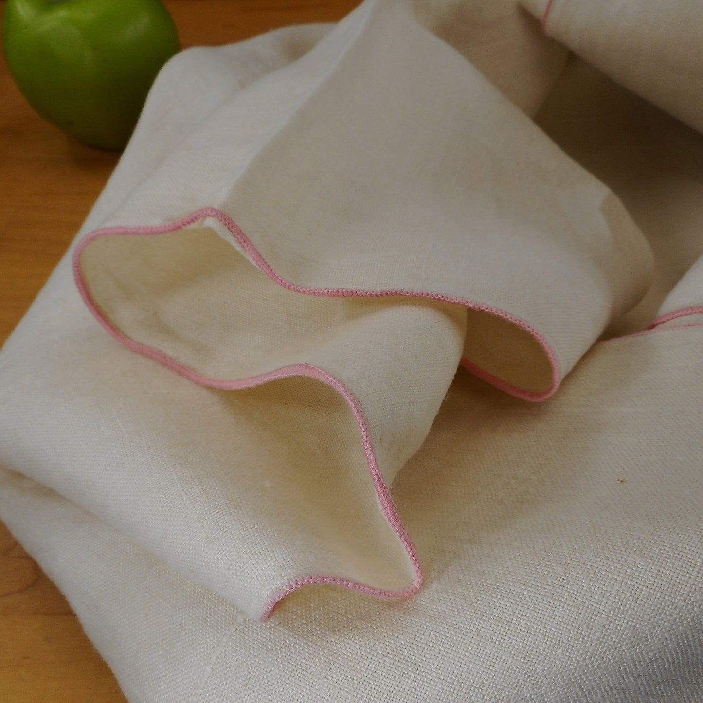 Pink Flower Border Linen Napkin Tablecloth Set - 51 x 66 Unused Embroidered